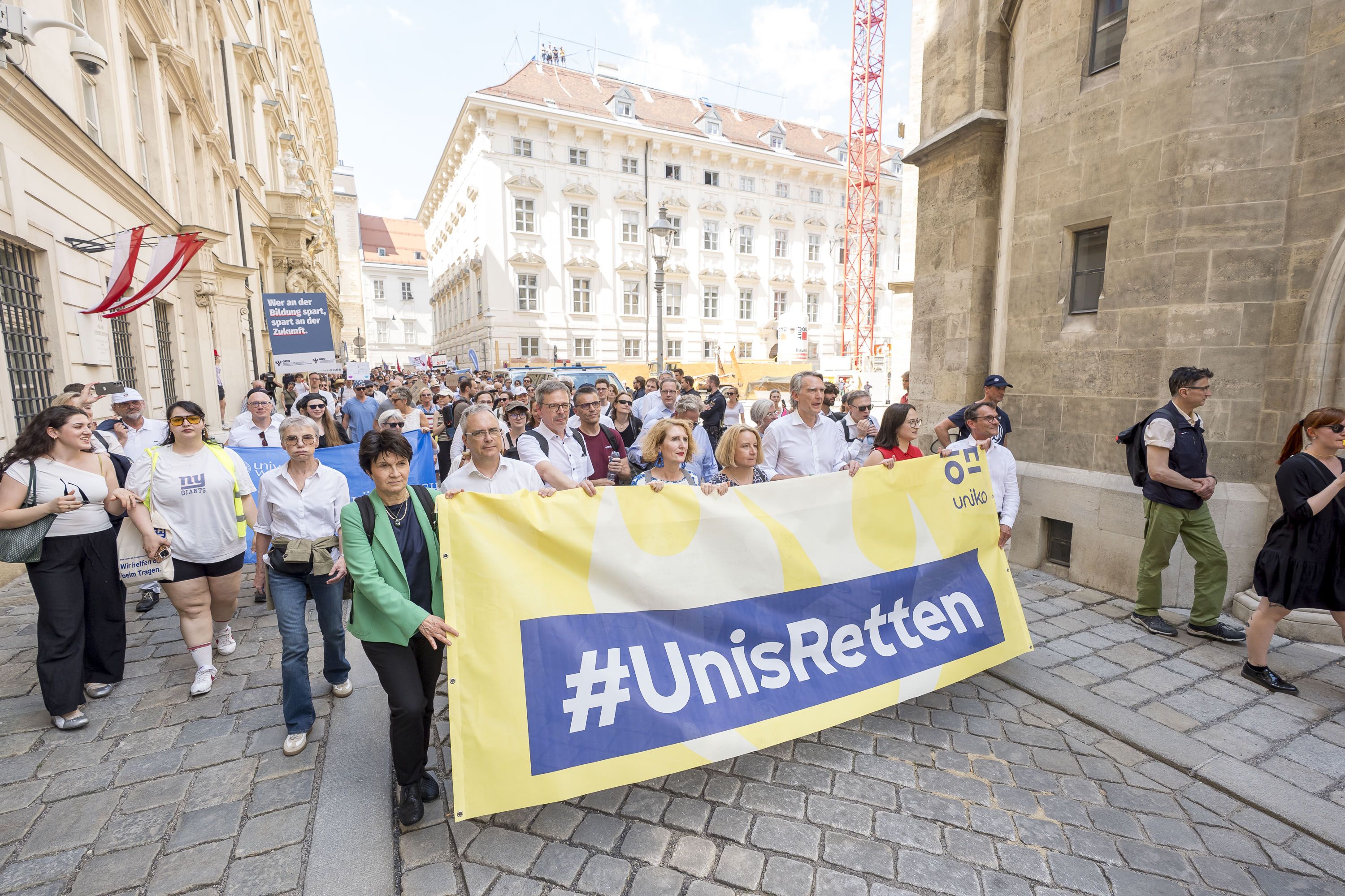 Bereits Ende Mai wurde gegen die geplanten Kürzungen beim Universitätsbudget demonstriert.