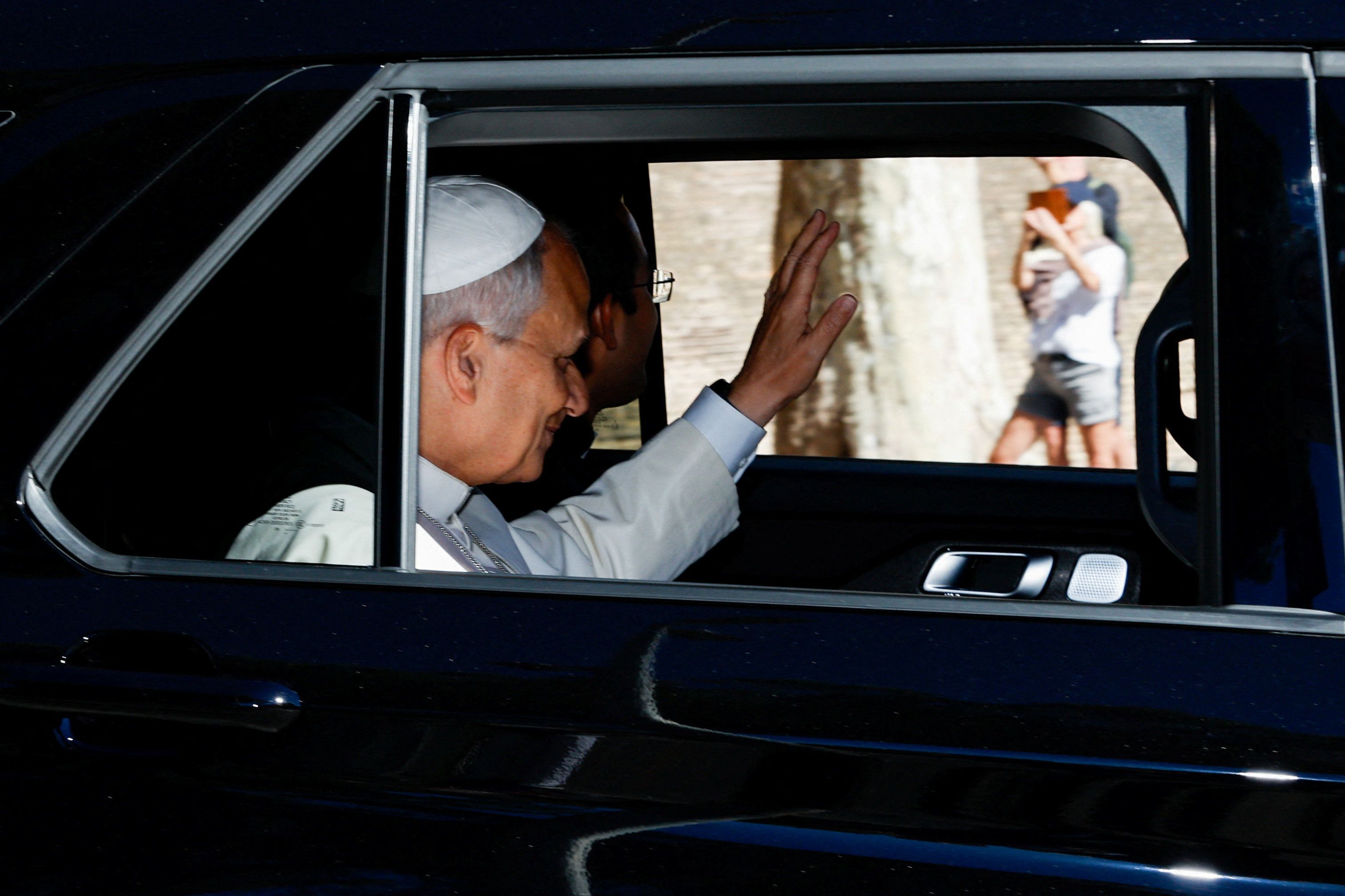 Papst Leo XIV. muss sich am Dienstag einer Lungenoperation unterziehen.