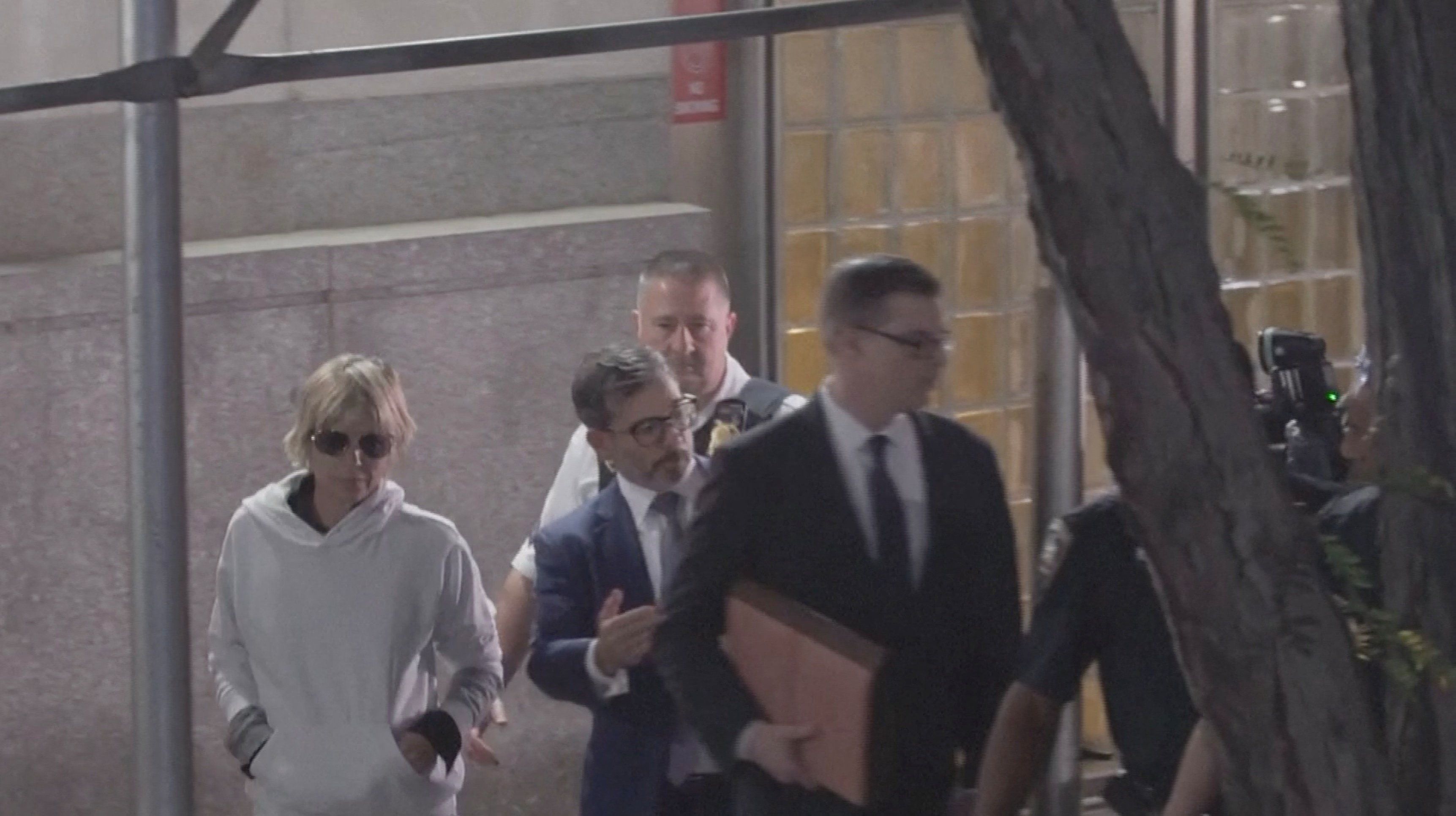 Selma Blair beim Verlassen des Strafgerichts in Queens.