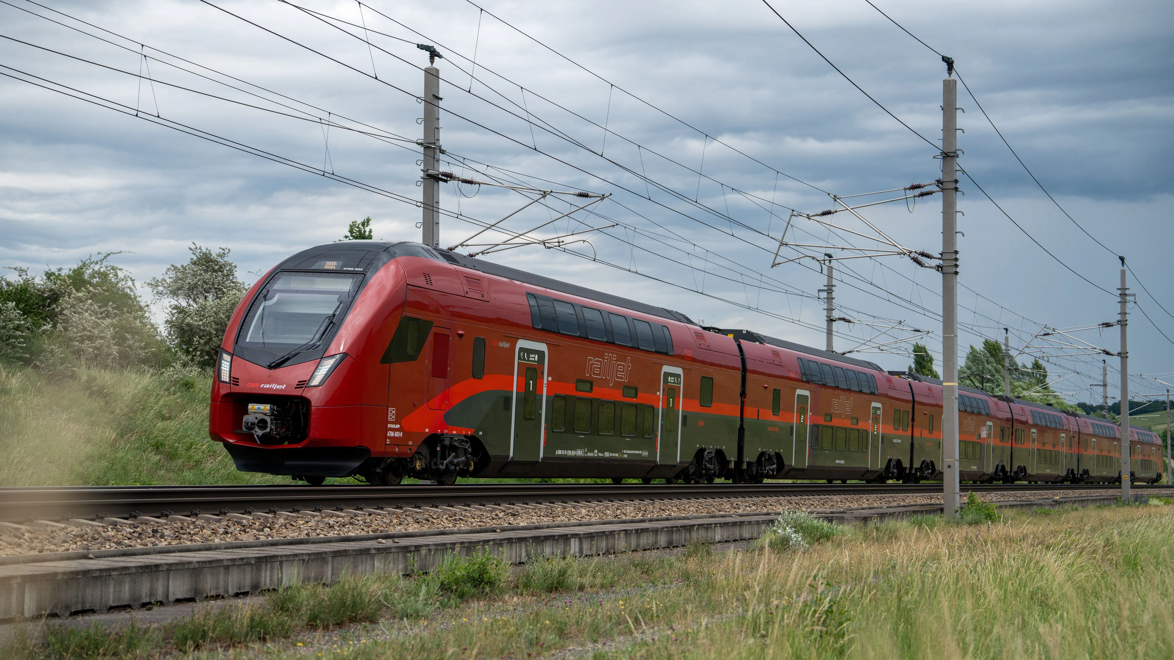 Mit Fahrplanwechsel kommt der Doppelstock-Railjet auf Schiene. 