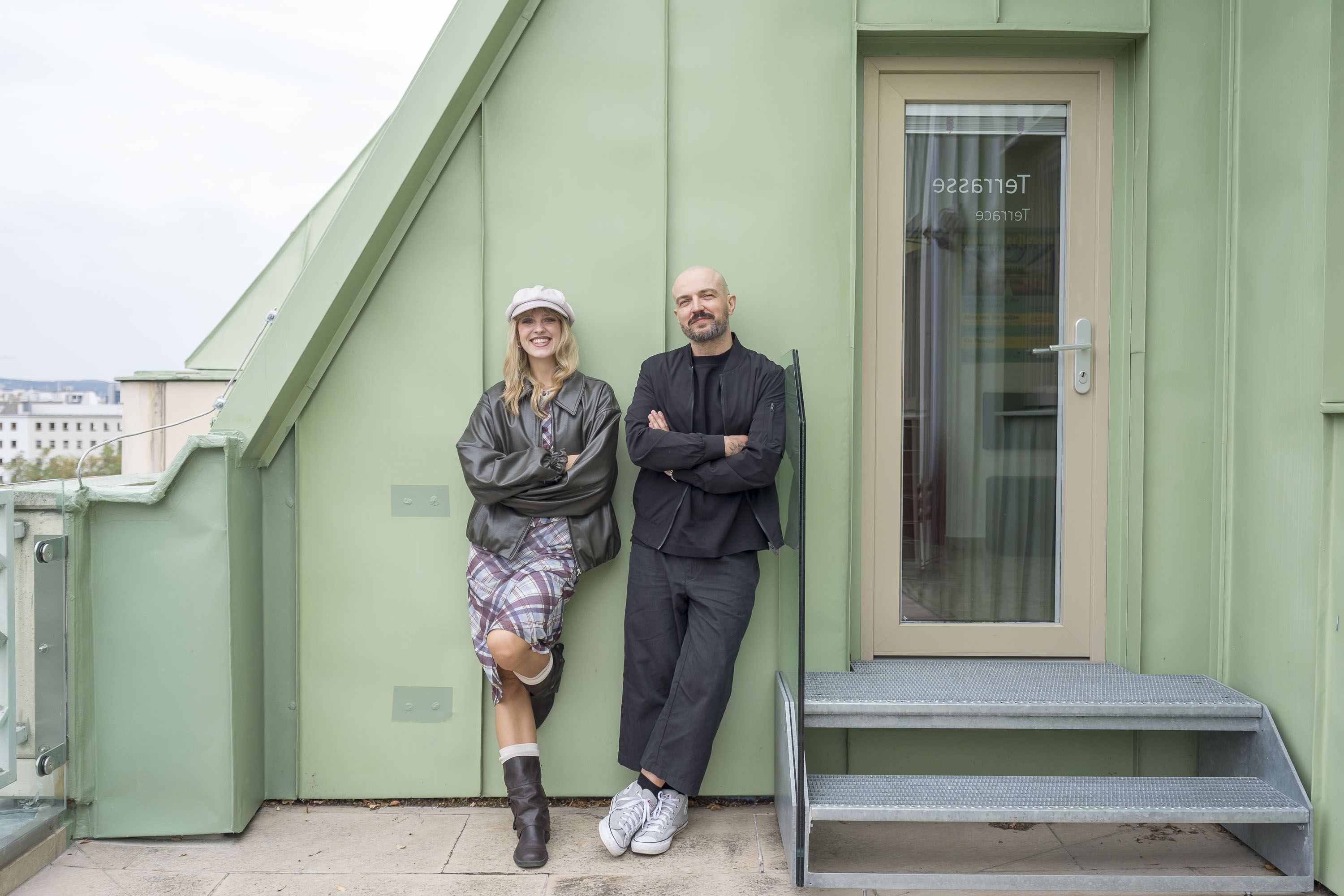 Zwei Generationen Musik stehen am 22. Oktober auf der Bühne des Theater Akzents: Ella Stern und die Söhne Mannheims, u.a. mit Sänger Michael Klimas (v.l.)