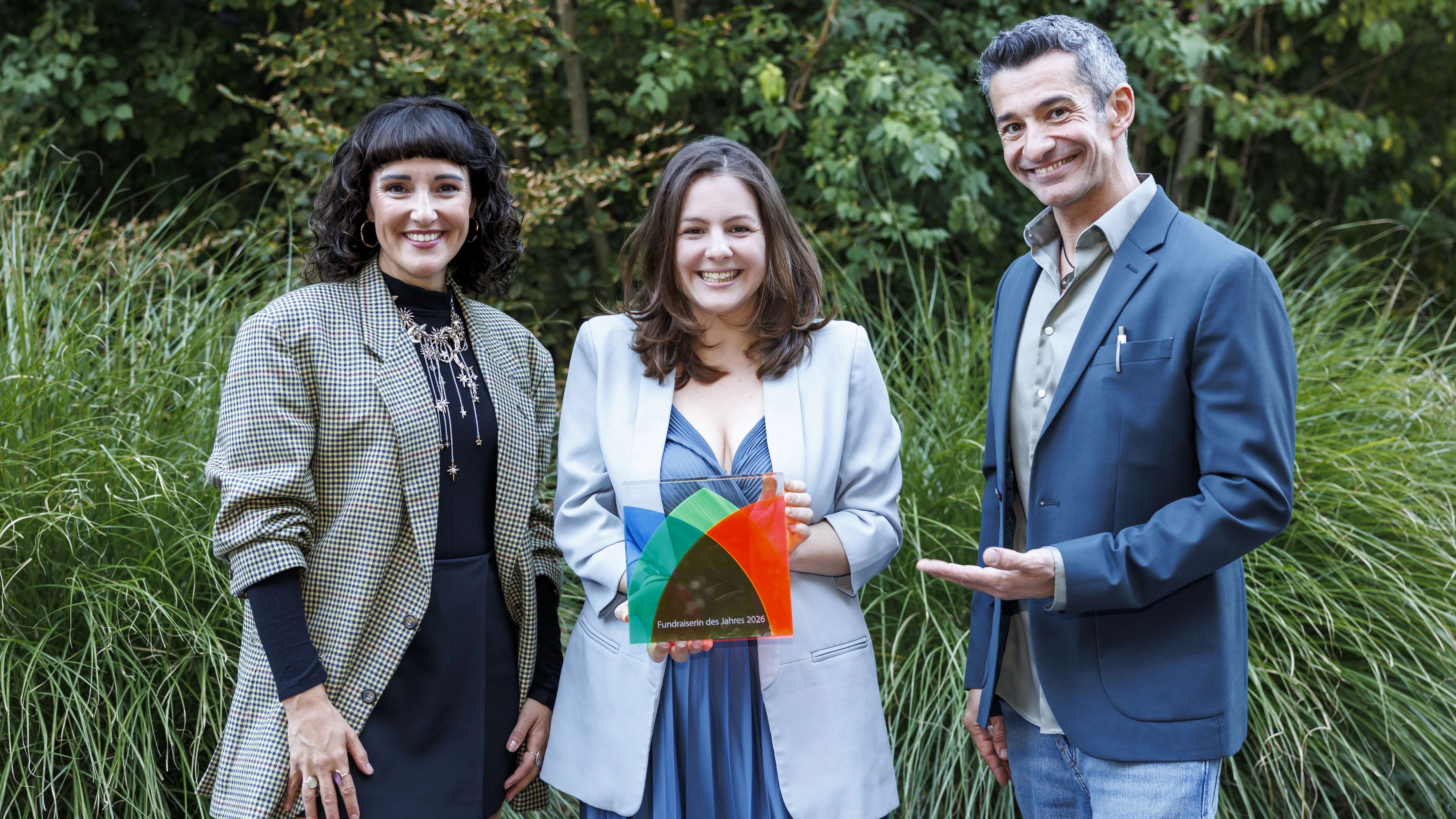 Ina Regen, Rosa Bergmann und Omar Sarsam