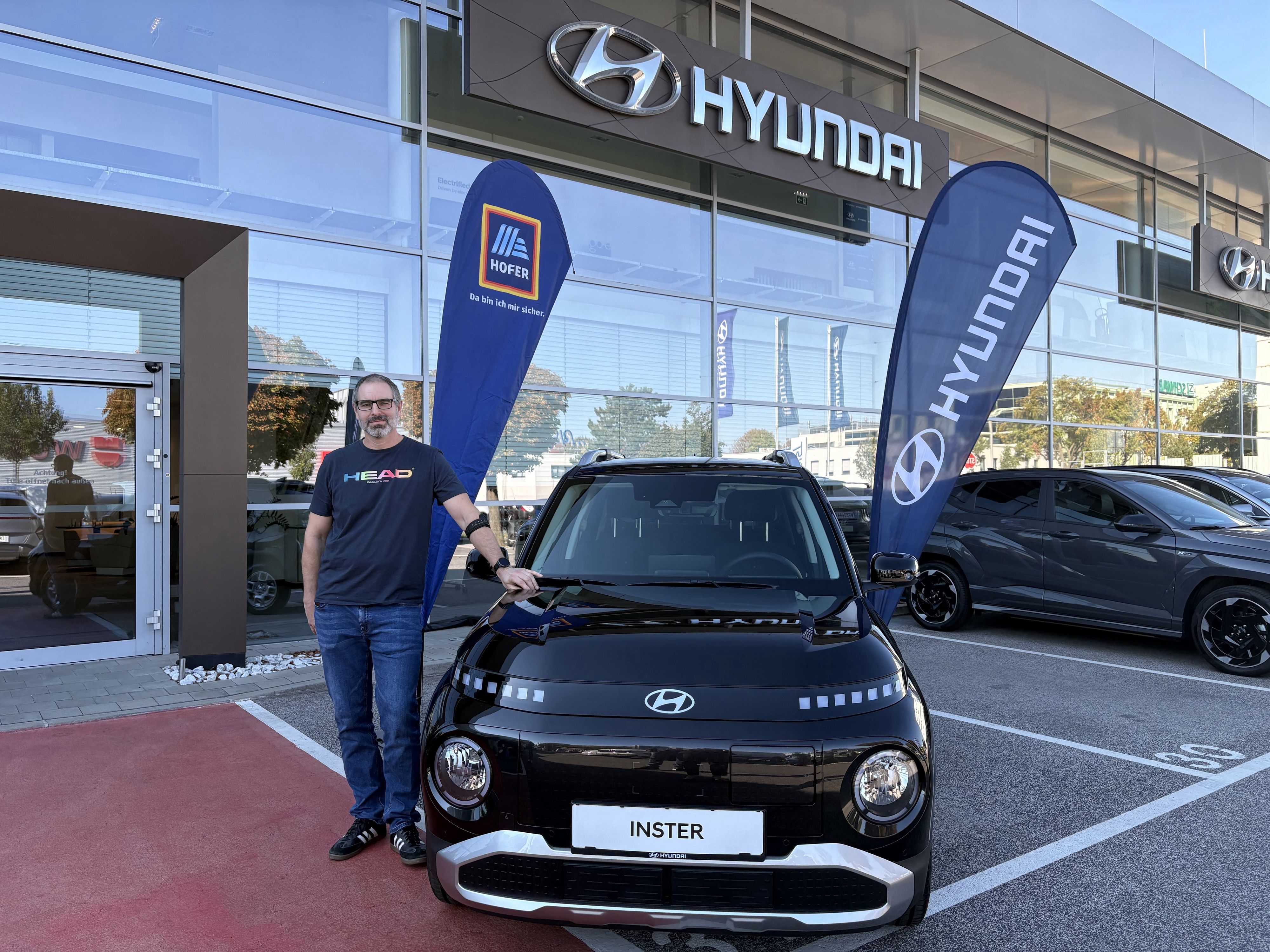 Marco gewann beim Hofer-Gewinnspiel einen Hyundai.