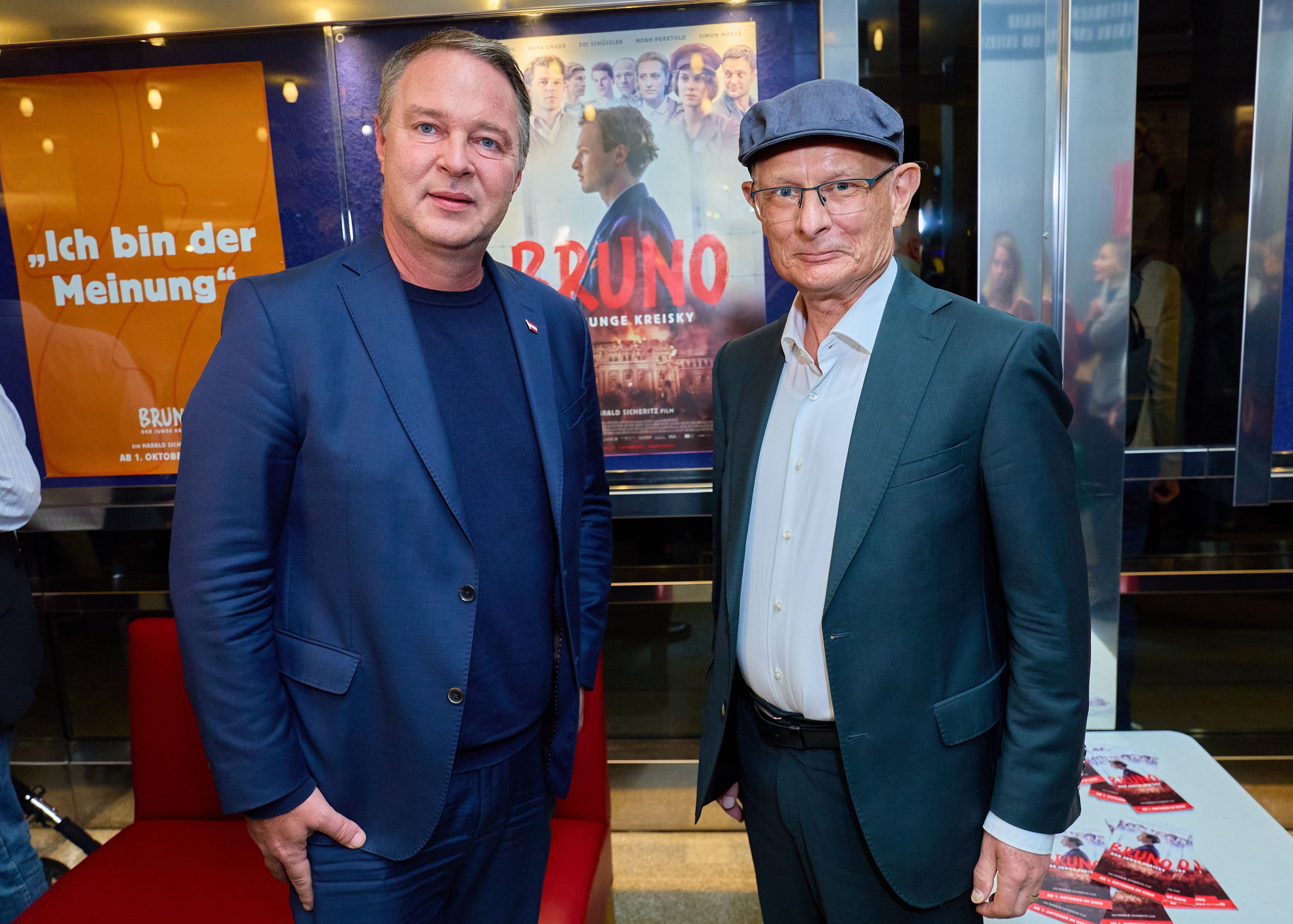 Noch-Vizekanzler <strong>Andreas Babler</strong> und SPÖ-Finanzminister <strong>Markus Marterbauer</strong> gemeinsam bei der Premiere von 