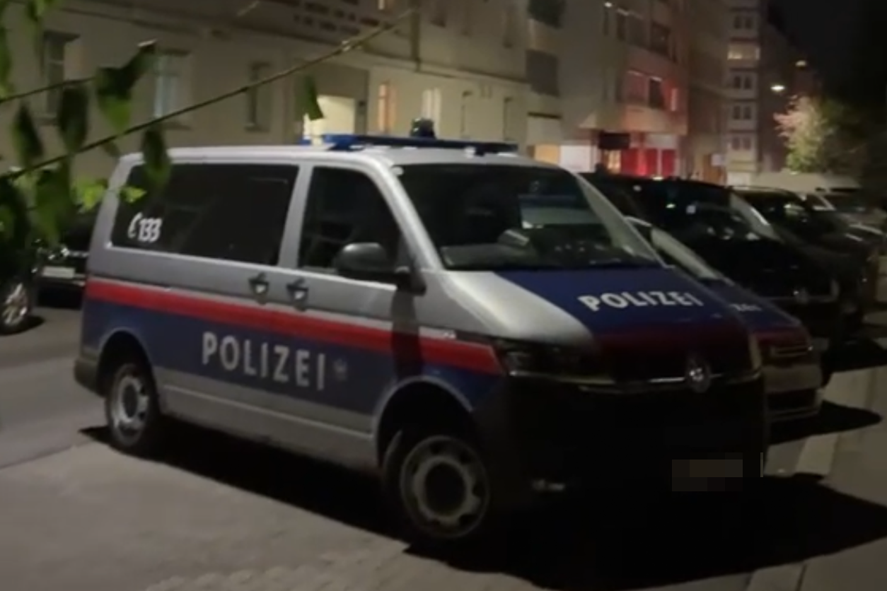 Am Dienstag rückten mehrere Polizeibeamte in die Leebgasse aus.