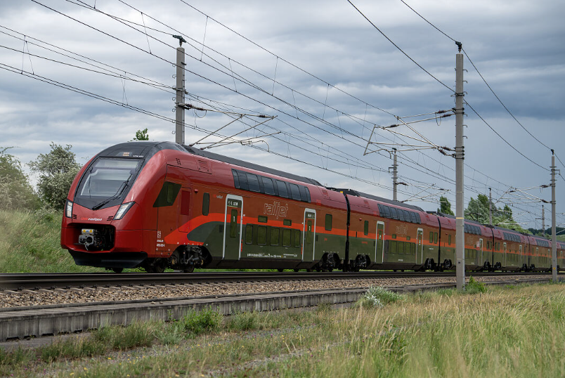 Zehn Railjets der neuen Generation und 14 neue Railjet-Doppelstockzüge erweitern künftig die ÖBB-Flotte.