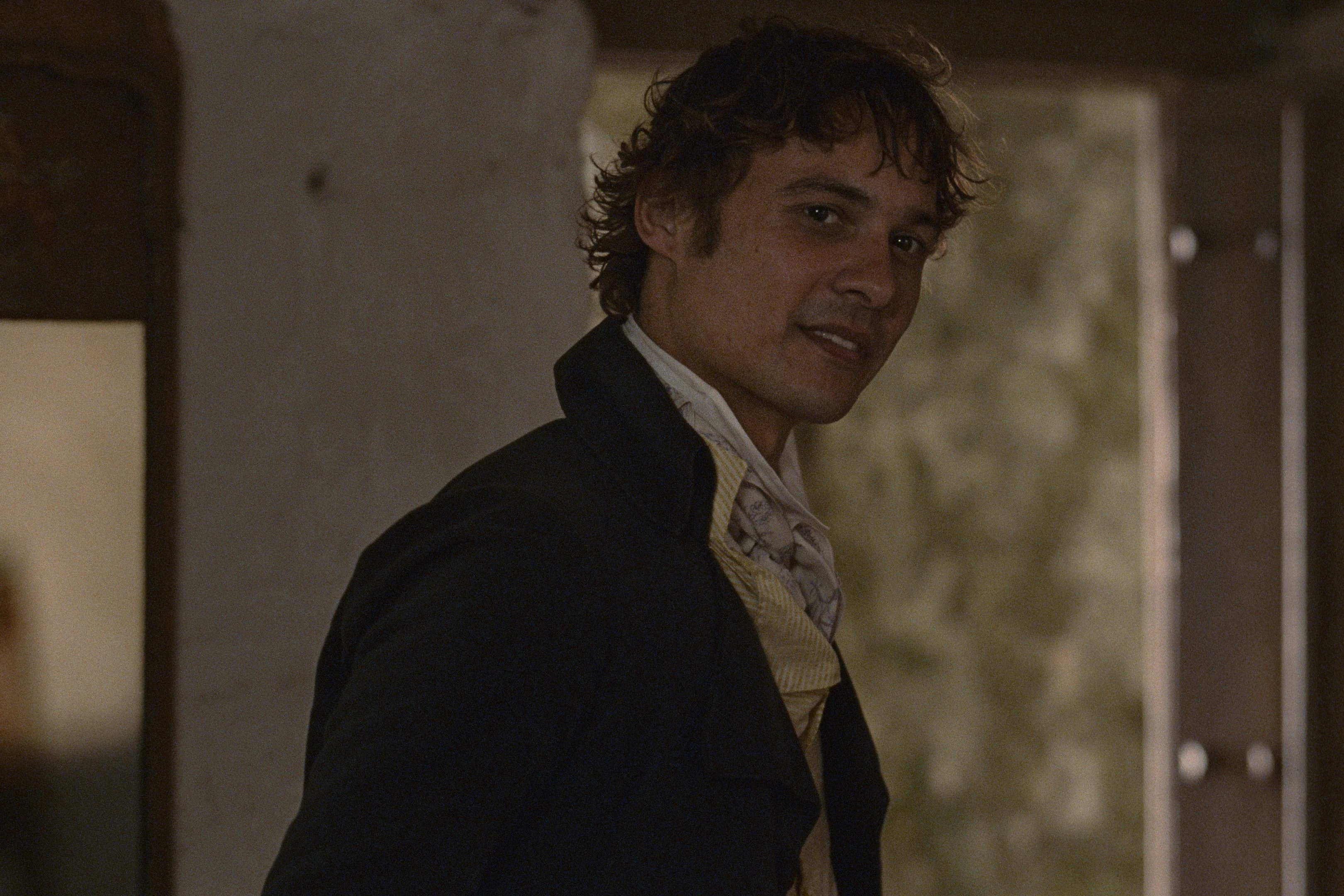 Der charmanten John Willoughby (Frank Dillane) entfacht das Herz von Marianne