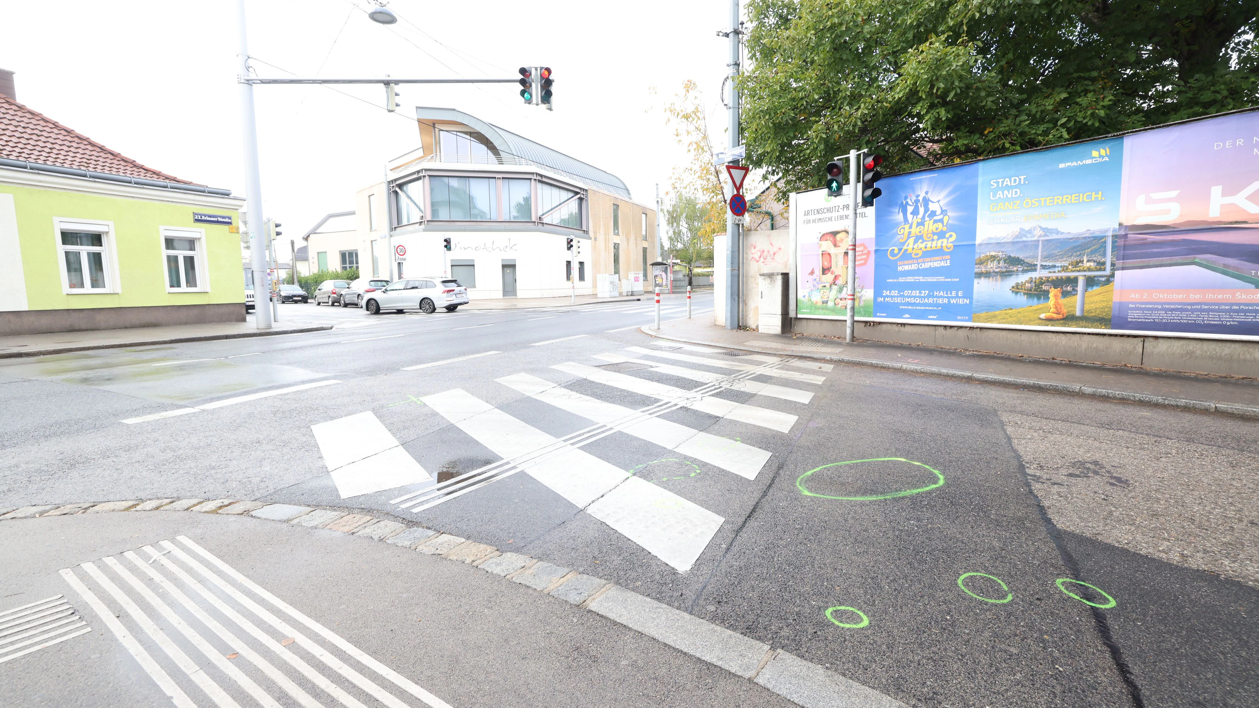 Heute.at - Kein Helm, Kopfhörer: Bub starb bei Crash mit E-Scooter