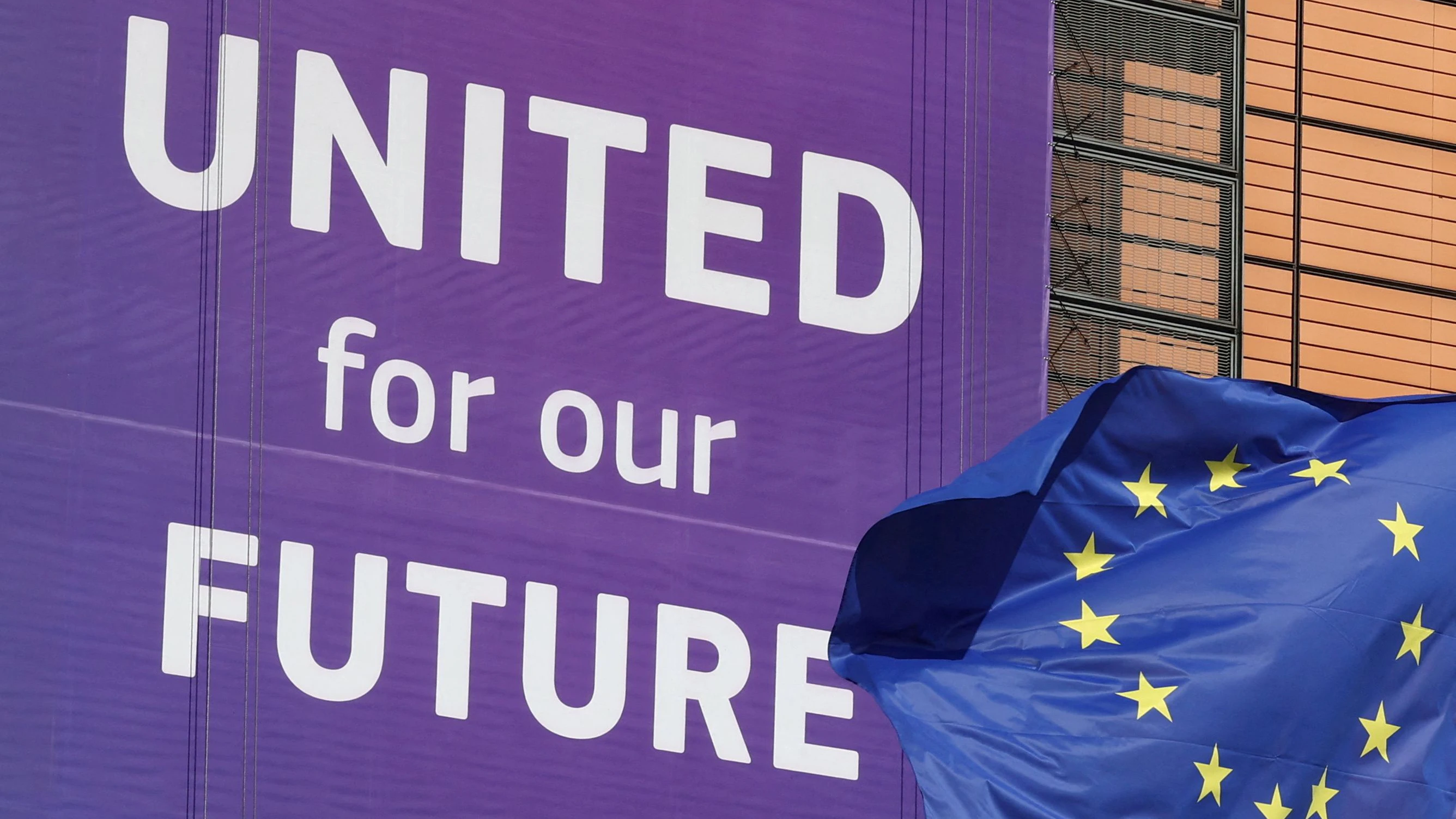 Unternehmen müssen ihre Identität für das zentrale EU-Register nachweisen. 