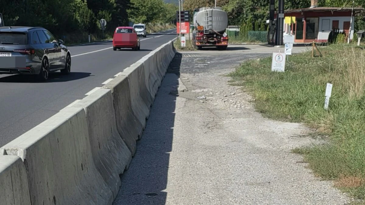 Diese Betonmauern wurden vom Straßendienst NÖ aufgestellt.