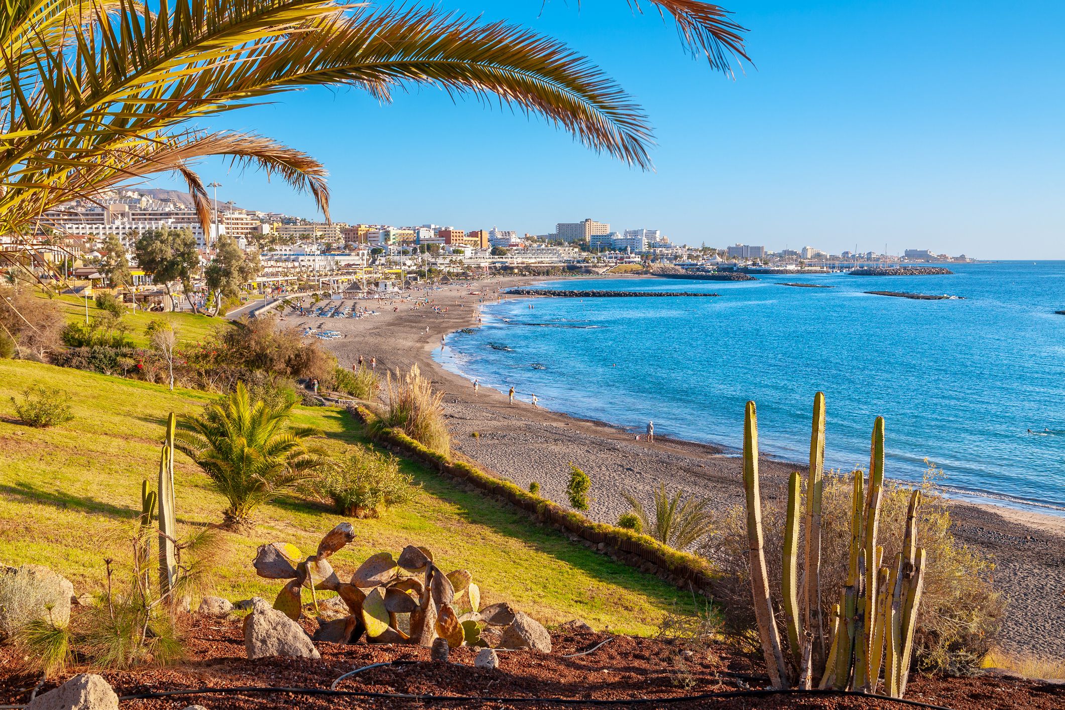Bis zu 27 Grad und Sonne: Im Süden Teneriffas lässt sich der Sommer auch im Oktober noch einmal verlängern.