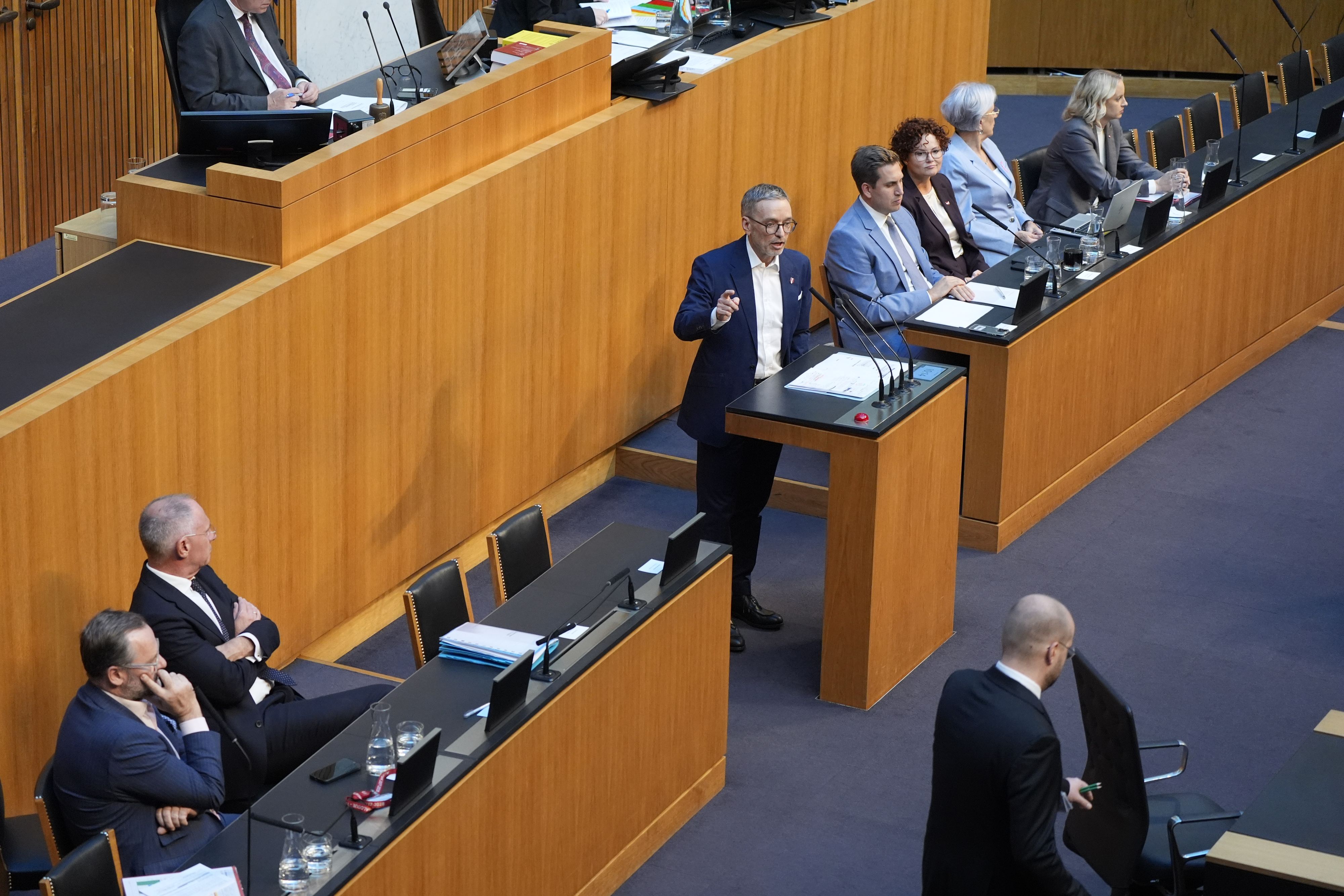 Am Donnerstag hat die FPÖ unter Herbert Kickl einen Misstrauensantrag gegen die Regierung eingebracht. 