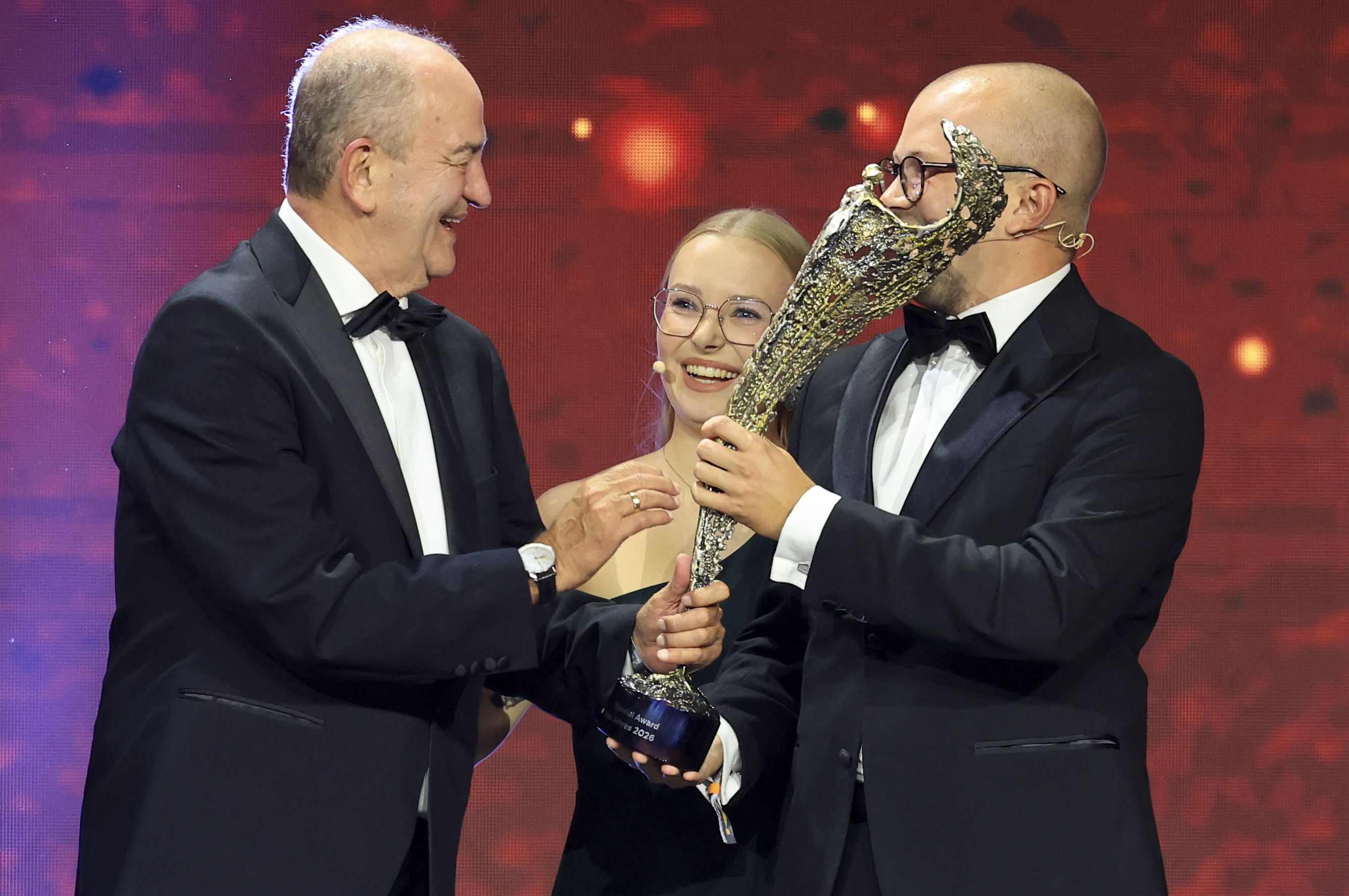 Herbert Prohaska erhält den Preis für sein Lebenswerk. 