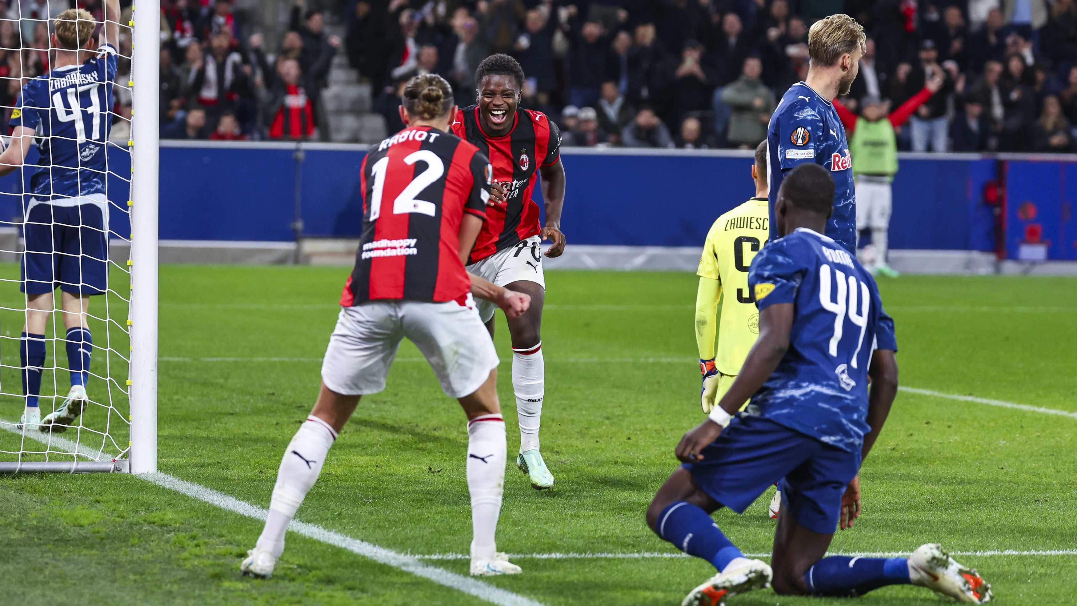 Heute.at - Milan nimmt Salzburg bei 4:0-Sieg auseinander