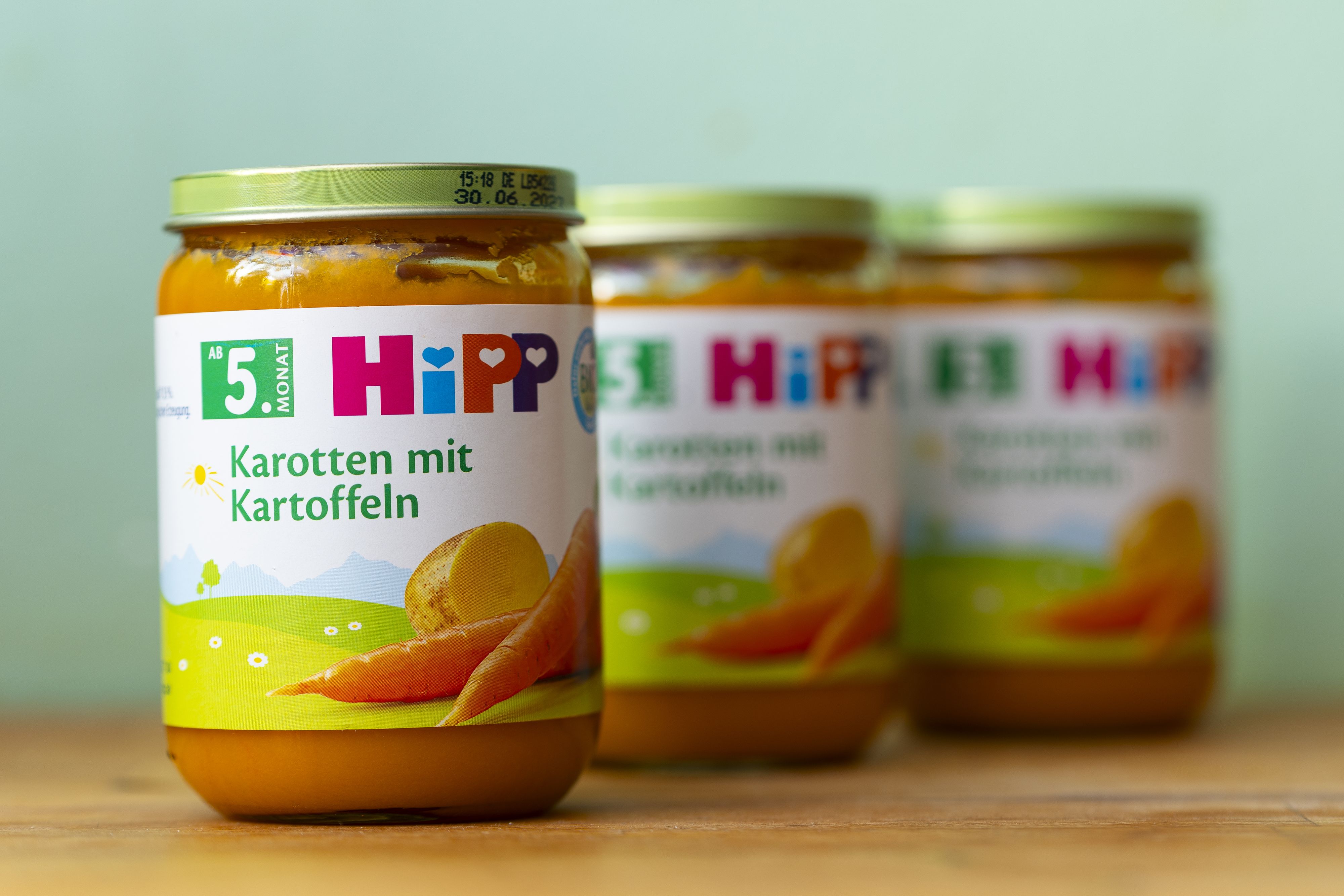 Bei einem sichergestellten Hipp-Gläschen (Babynahrung mit Karotten und Kartoffeln) wurde der Inhalt bei einer Untersuchung positiv auf Rattengift getestet.