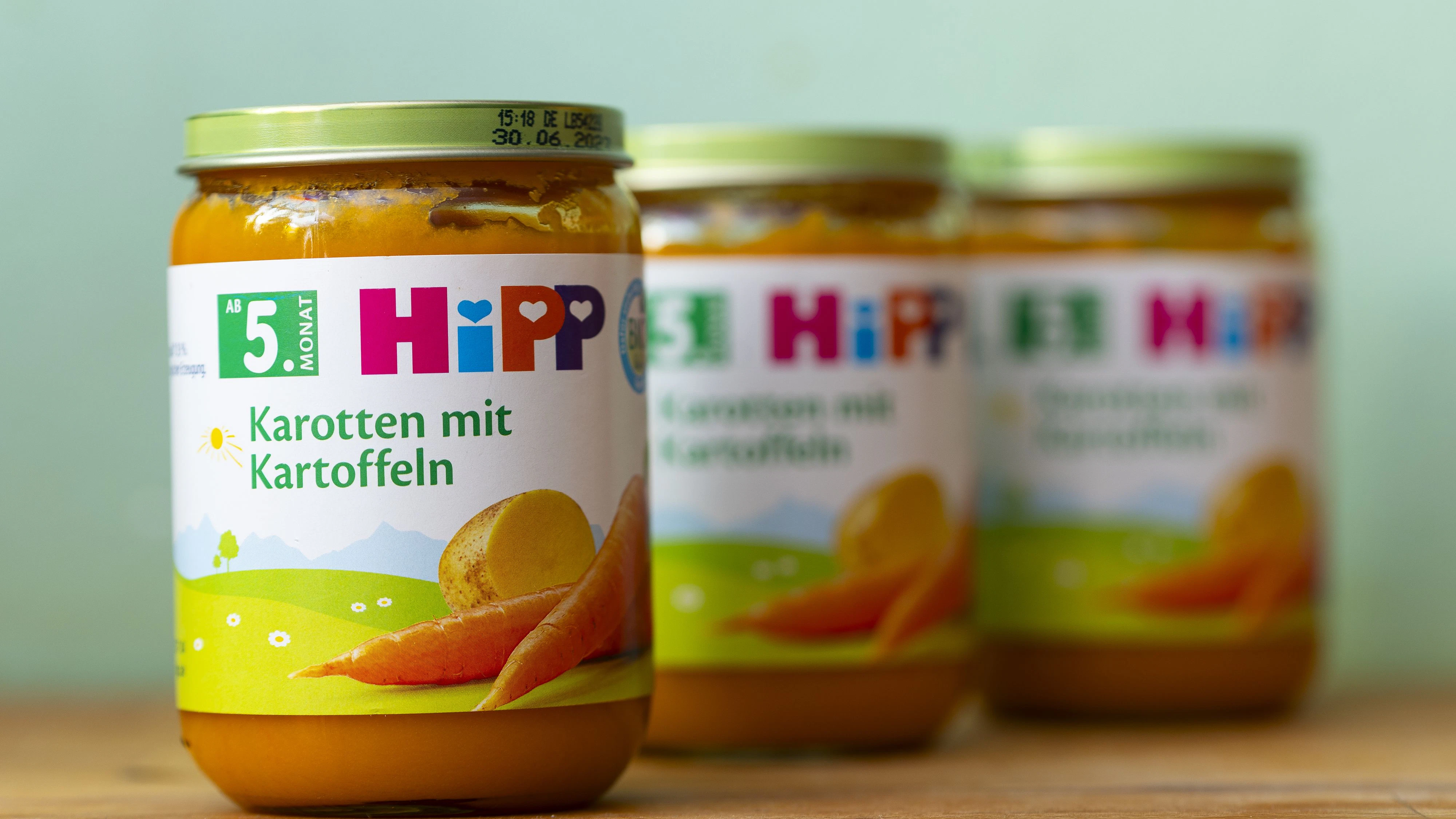 Bei einem sichergestellten Hipp-Gläschen (Babynahrung mit Karotten und Kartoffeln) wurde der Inhalt bei einer Untersuchung positiv auf Rattengift getestet.