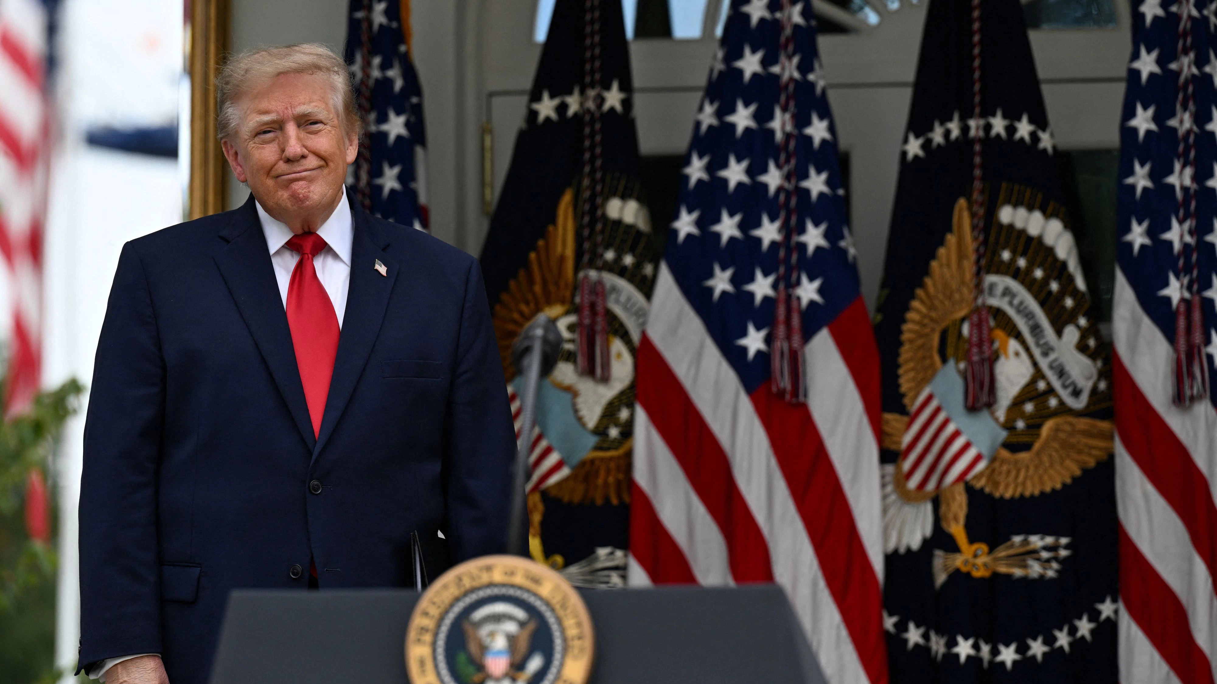 US President Donald Trump hosts a Rose Garden lunch at the White House in Washington, DC, US, October 15, 2026. REUTERS/Annabelle Gordon