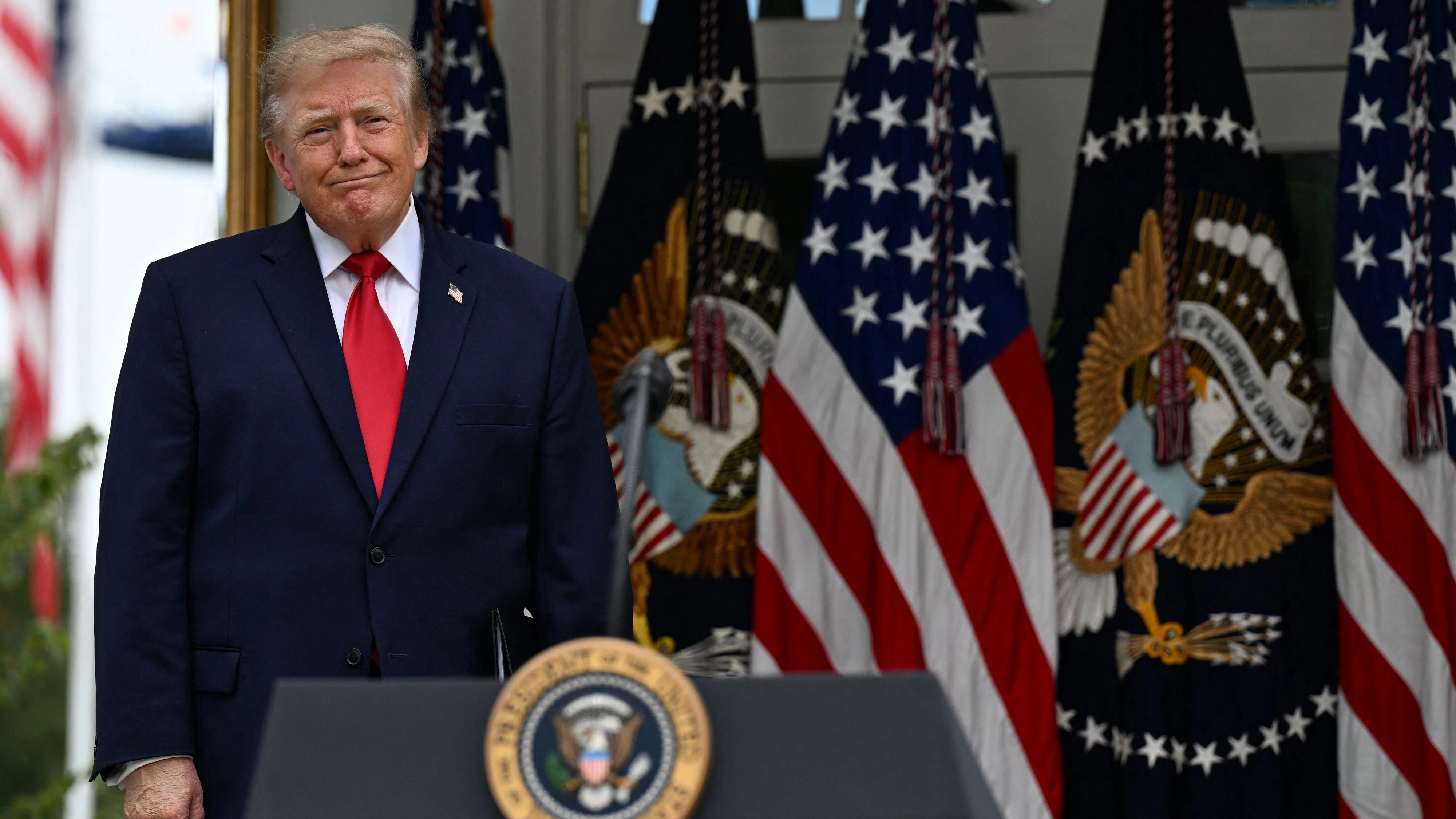 US President Donald Trump hosts a Rose Garden lunch at the White House in Washington, DC, US, October 15, 2026. REUTERS/Annabelle Gordon