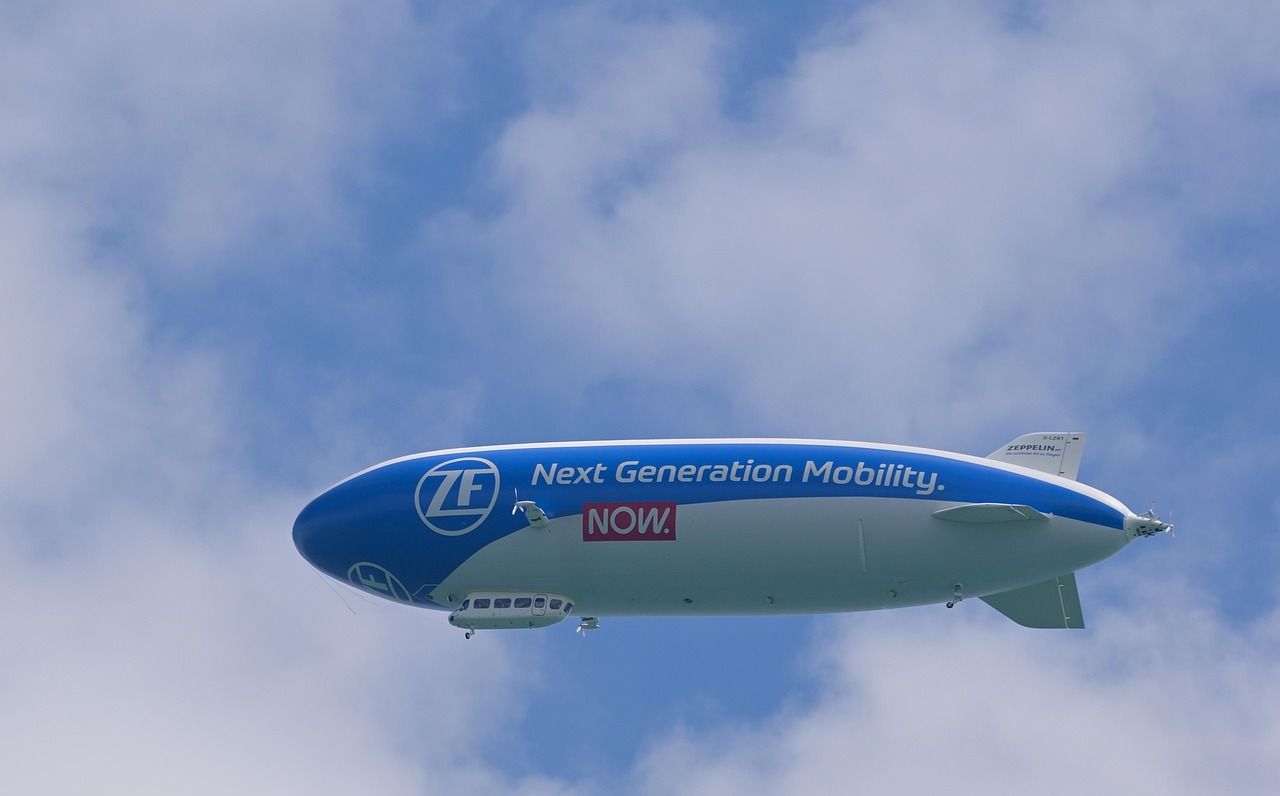 Zeppelin über dem Bodensee