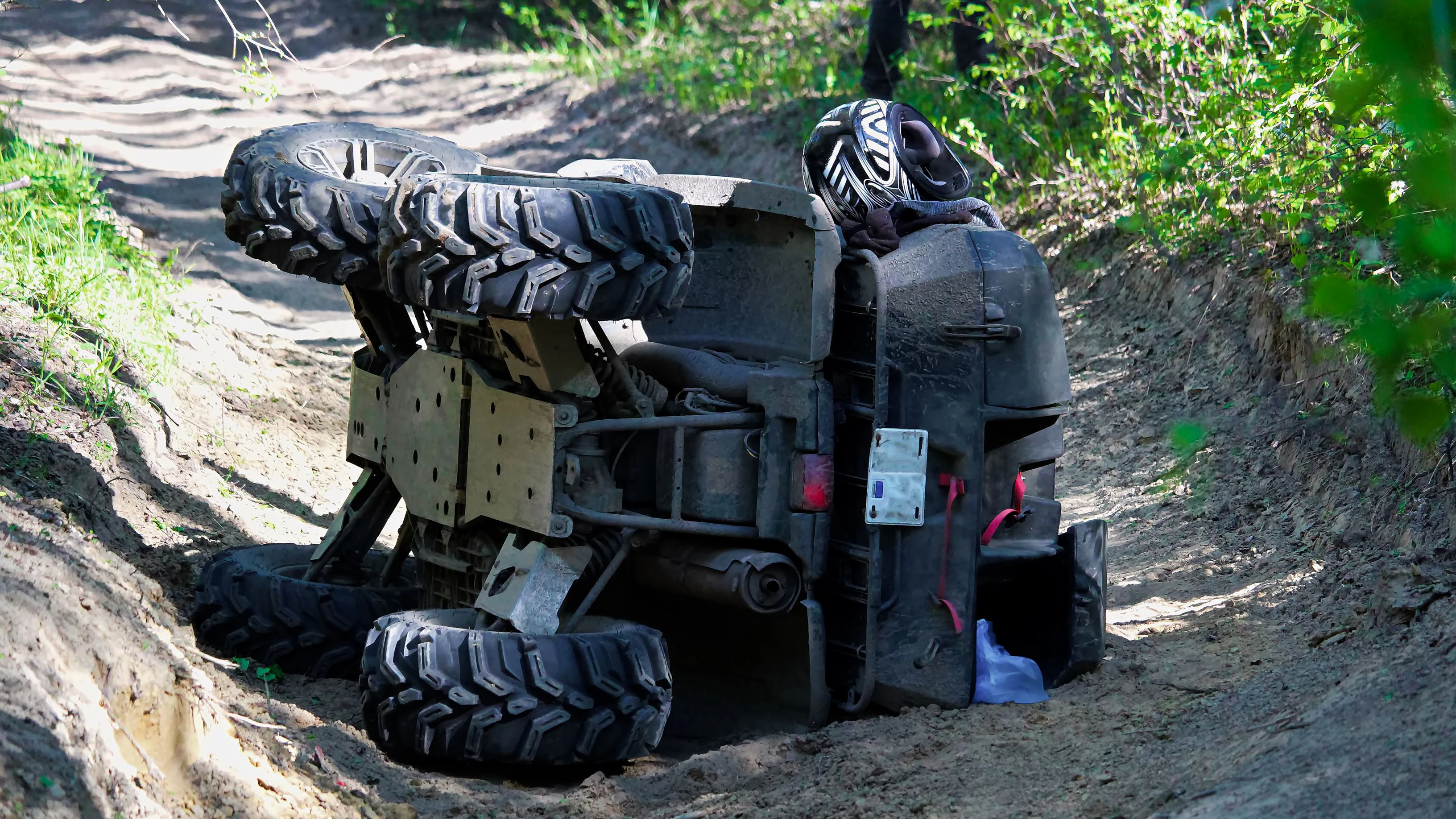 Der 90-Jährige war mit einem Quad unterwegs und baute einen Unfall.