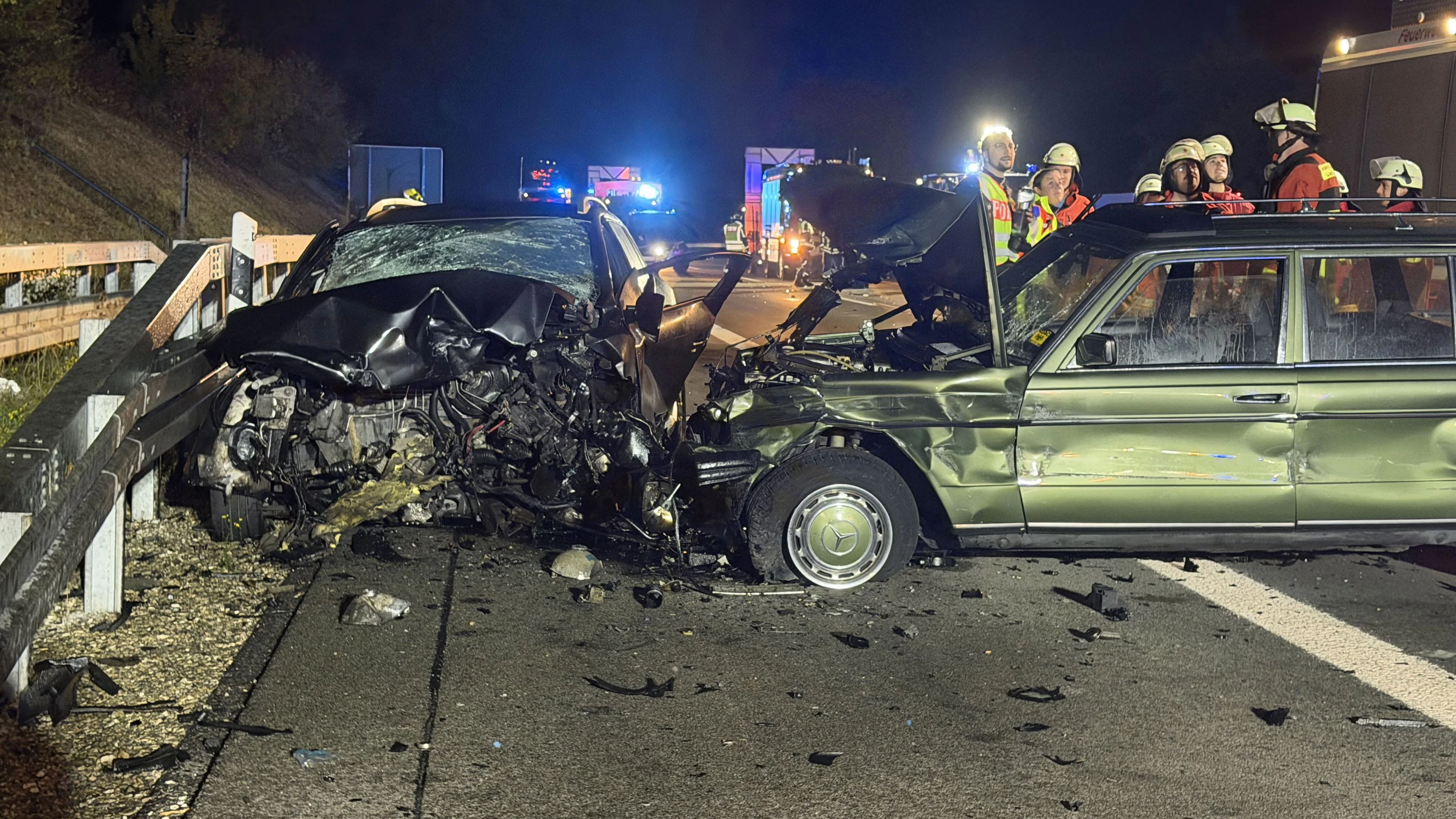 Bei dem tragischen Unfall auf der A9 verlor ein Mensch sein Leben.