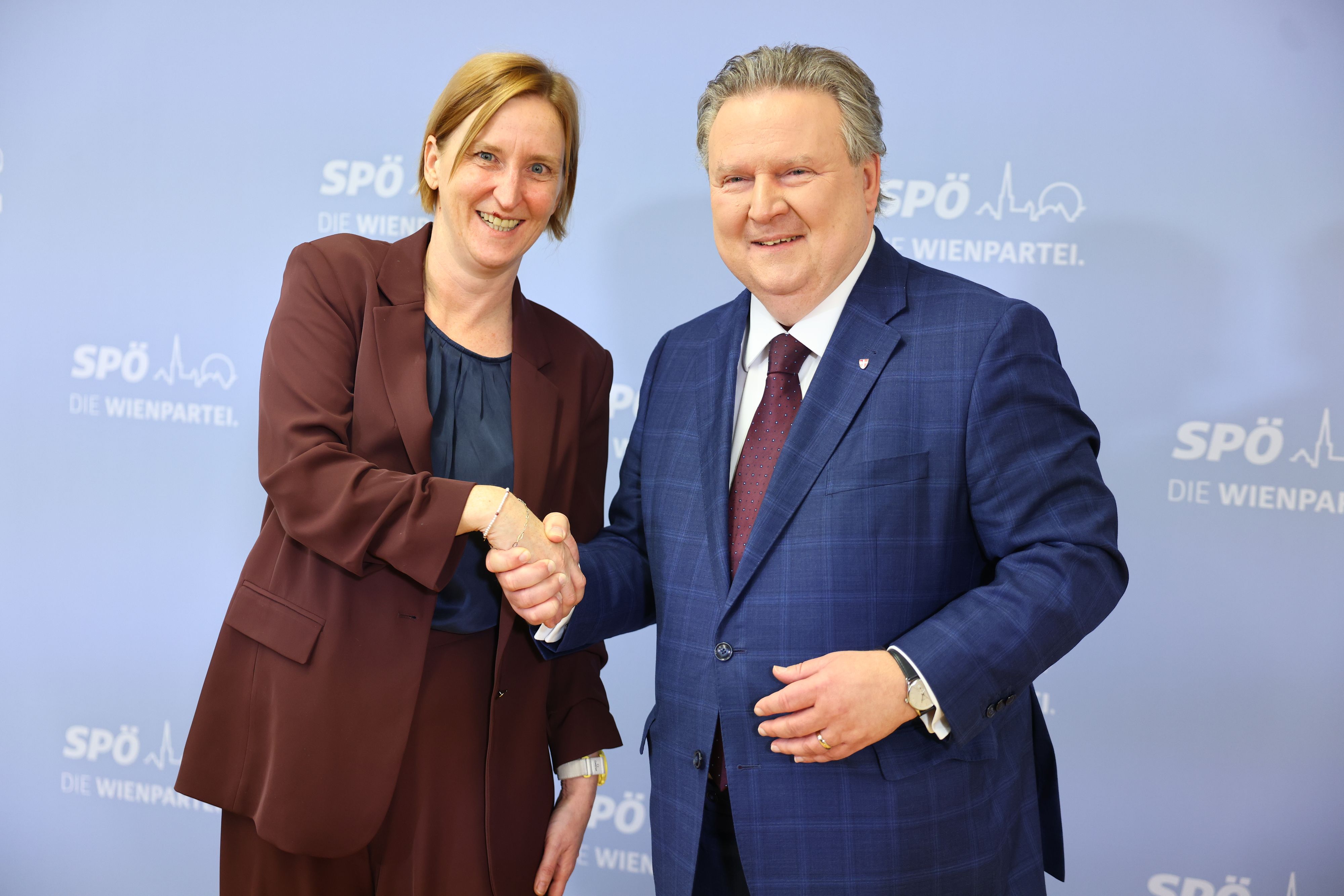 Wohnstadträtin Elke Hanel-Torsch und Bürgermeister Michael Ludwig (v.l.) bei der Pressekonferenz.