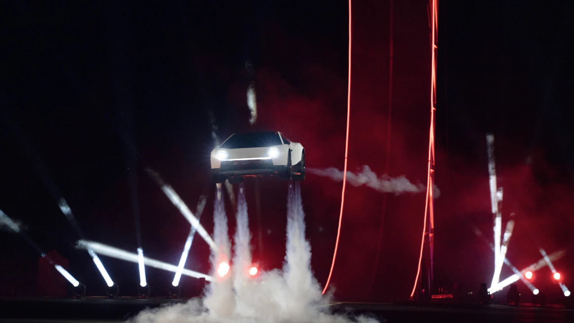 Tesla hat ein fliegendes Auto vorgestellt.