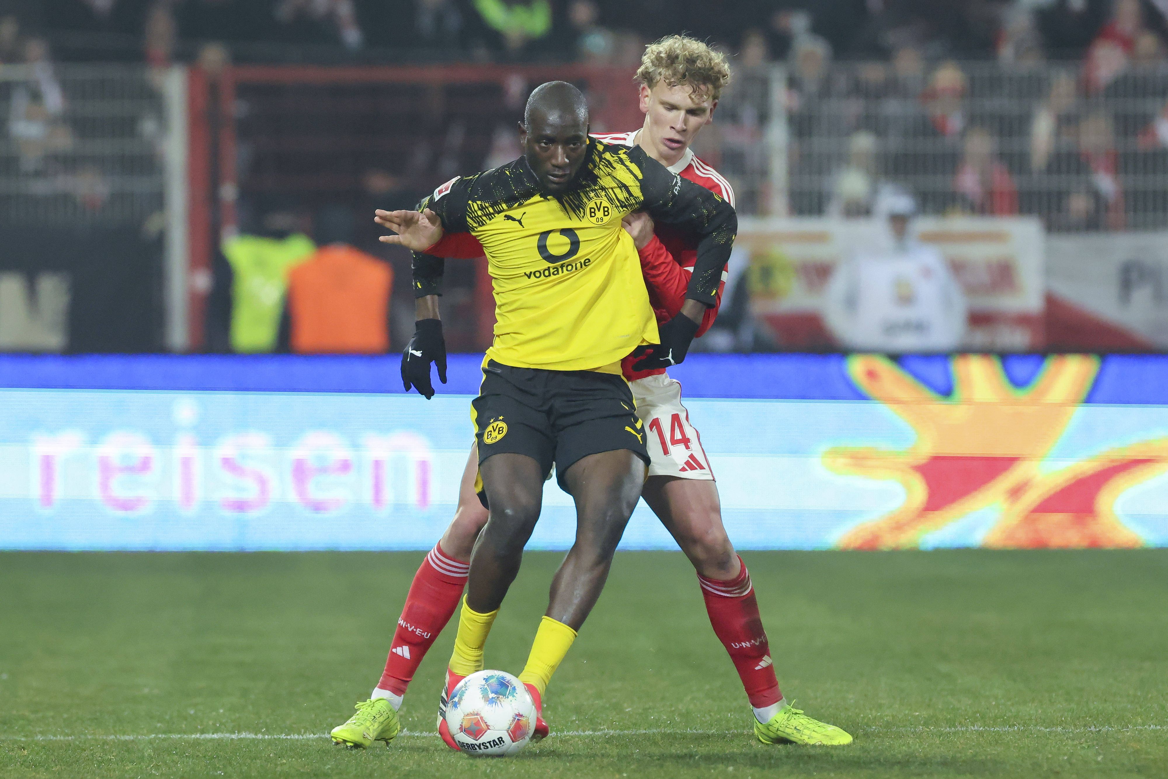 Leo Querfeld im Einsatz gegen den BVB.