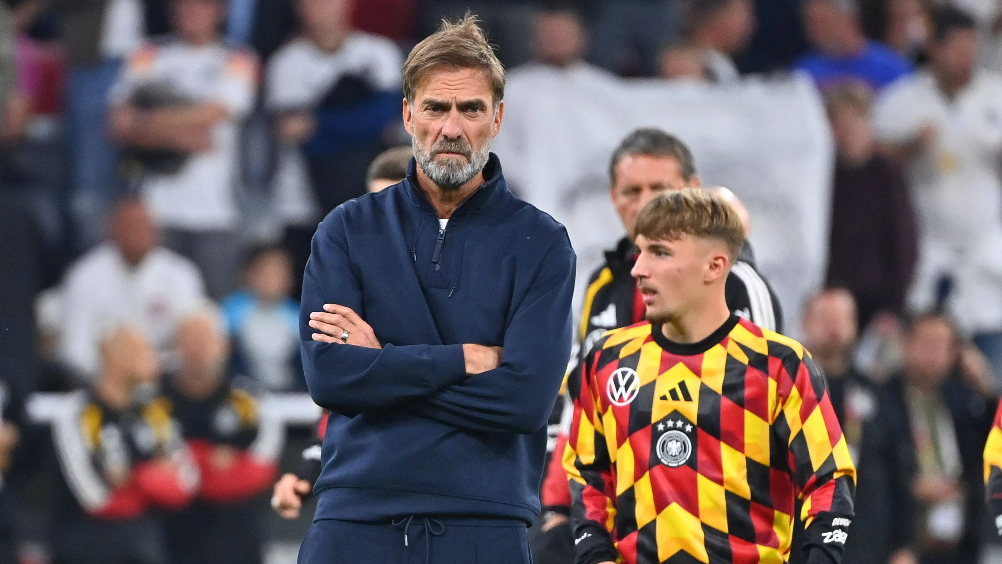 Bundestrainer Juergen KLOPP GER, hinten:Lennart KARL GER,Ridle BAKU GER. Fussball Nations League Gruppenphase, Gruppe B, 3.Spieltag Deutschland GER - Serbien SRB 2-0 am 01.10.2026 , ALLIANZ ARENA *** National Team Coach Juergen KLOPP GER, in the back: Lennart KARL GER and Ridle BAKU GER UEFA Nations League group stage, Group B, Matchday 3: Germany GER vs. Serbia SRB 20 on October 1, 2026, at the ALLIANZ ARENA