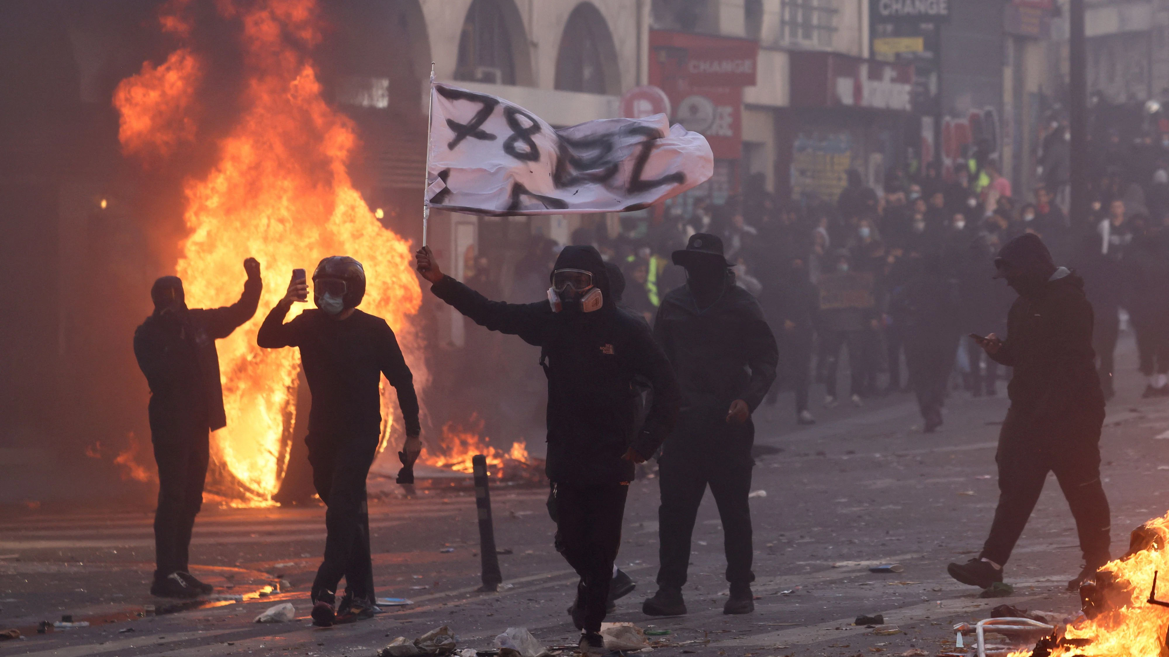 Die Proteste in Frankreich sind völlig eskaliert. 