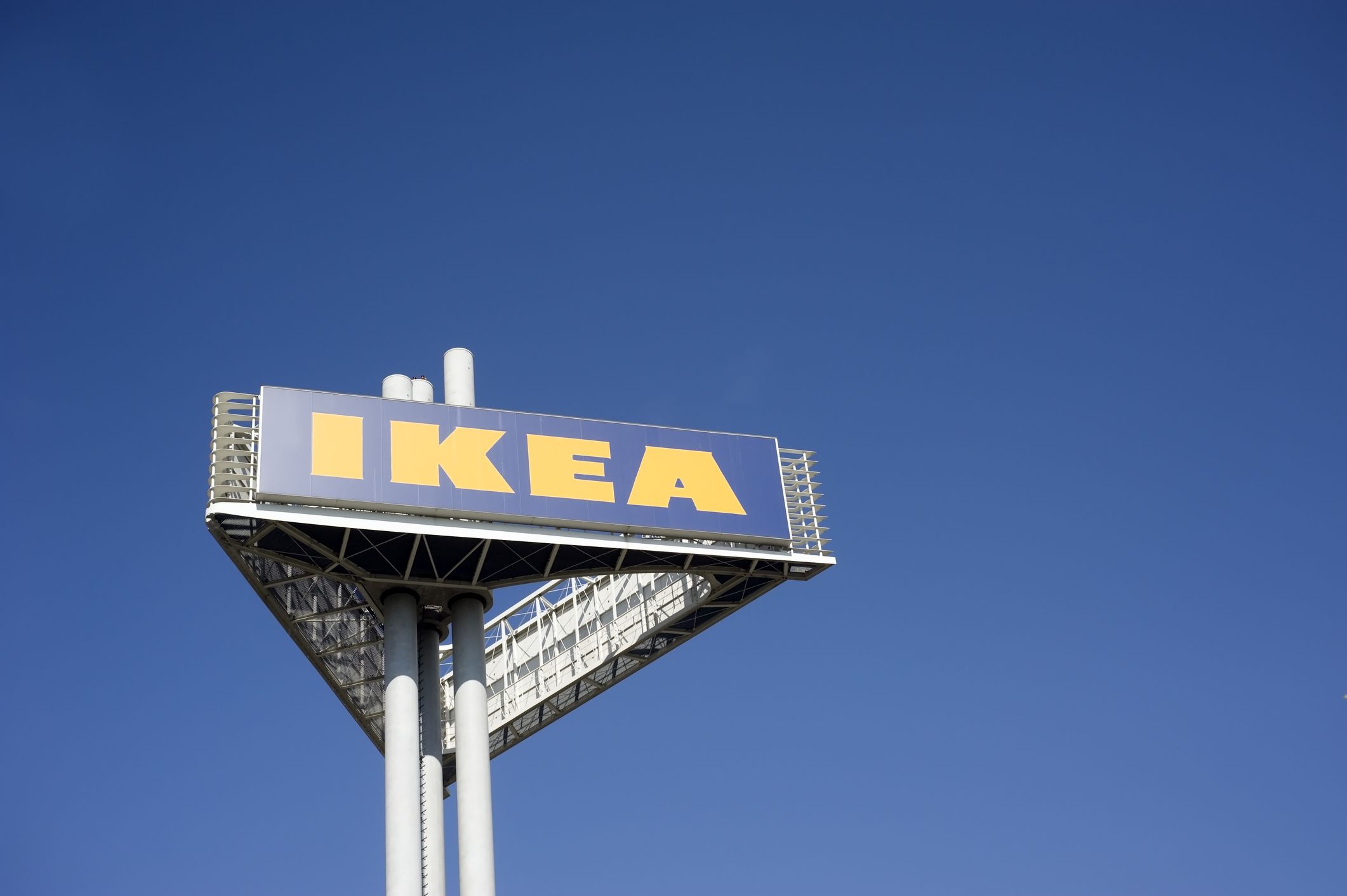 Erst die Zusage, dann der Schock: Ein 26-Jähriger erhielt von Ikea einen fixen Job angeboten. Kurz darauf zog der Möbelriese das Angebot zurück. (Symbolbild)