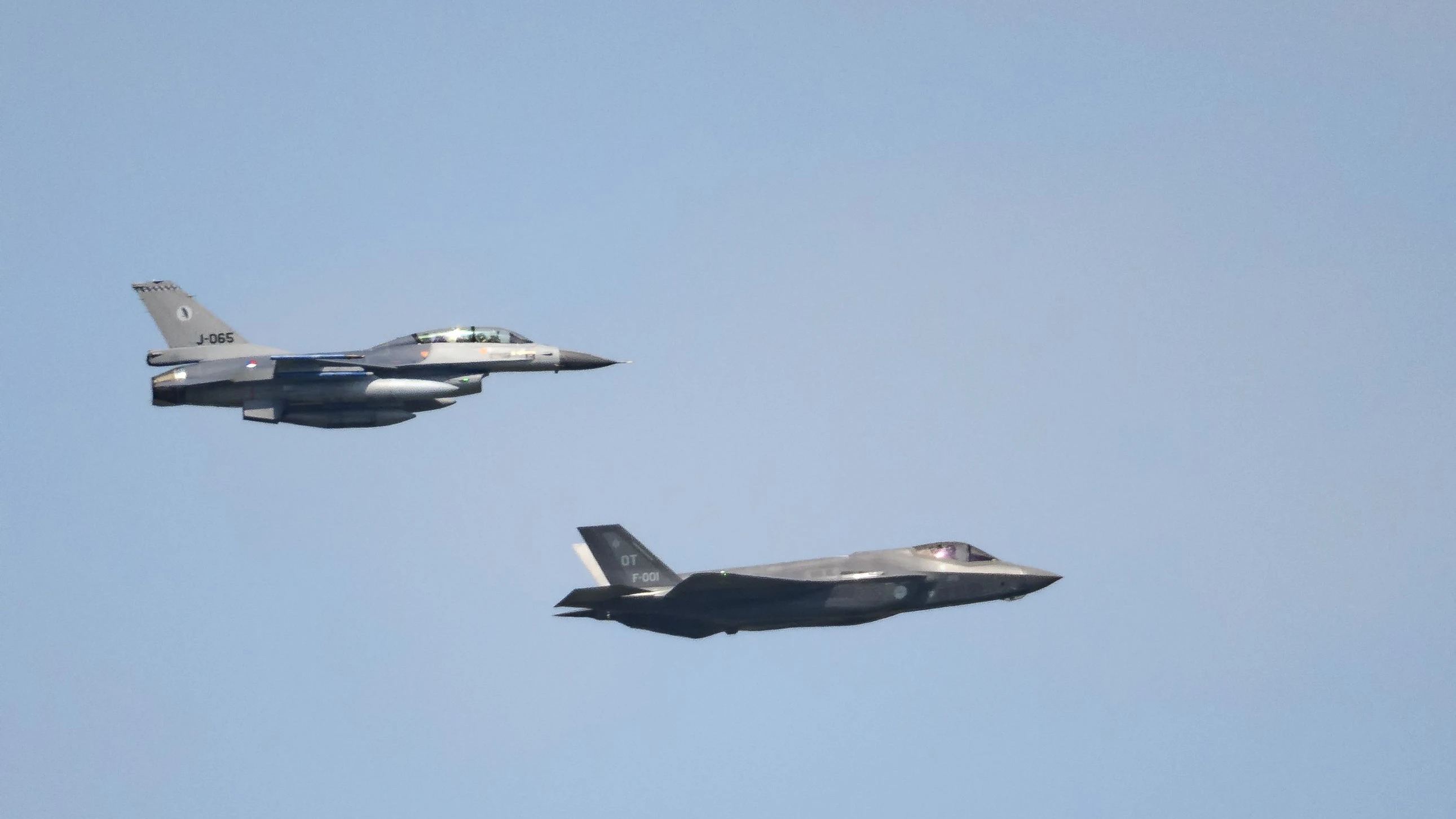 Zwei F-16-Kampfjets haben am Samstag zwei Drohnen über dem Schwarzen Meer abgeschossen. (Symbolbild)