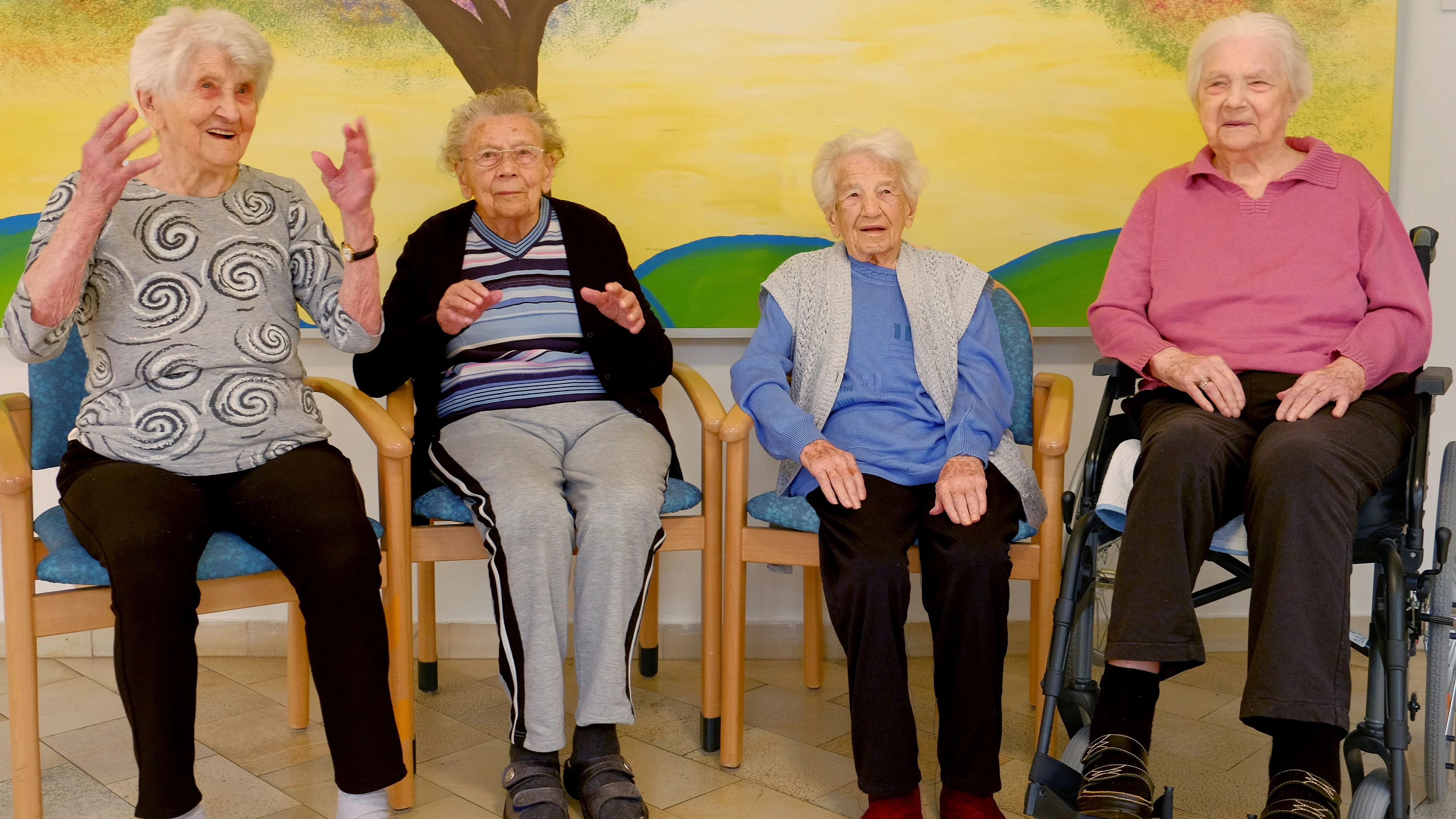 Fühlen sich im Caritas-Heim sehr wohl (v.l.): Citroni, Geiblinger, Bresenhuber und Zachhuber.