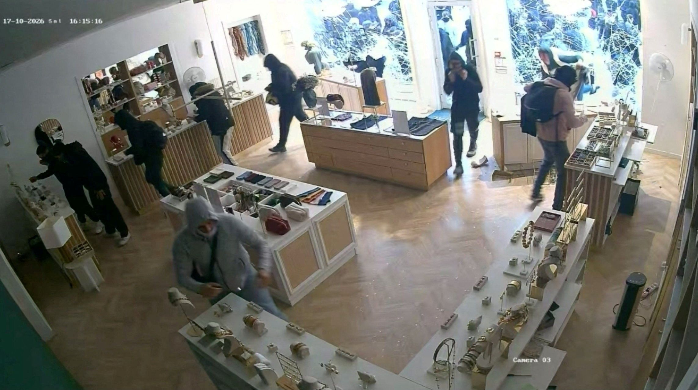 Auch ein Louis-Vuitton-Store wurde gestürmt.