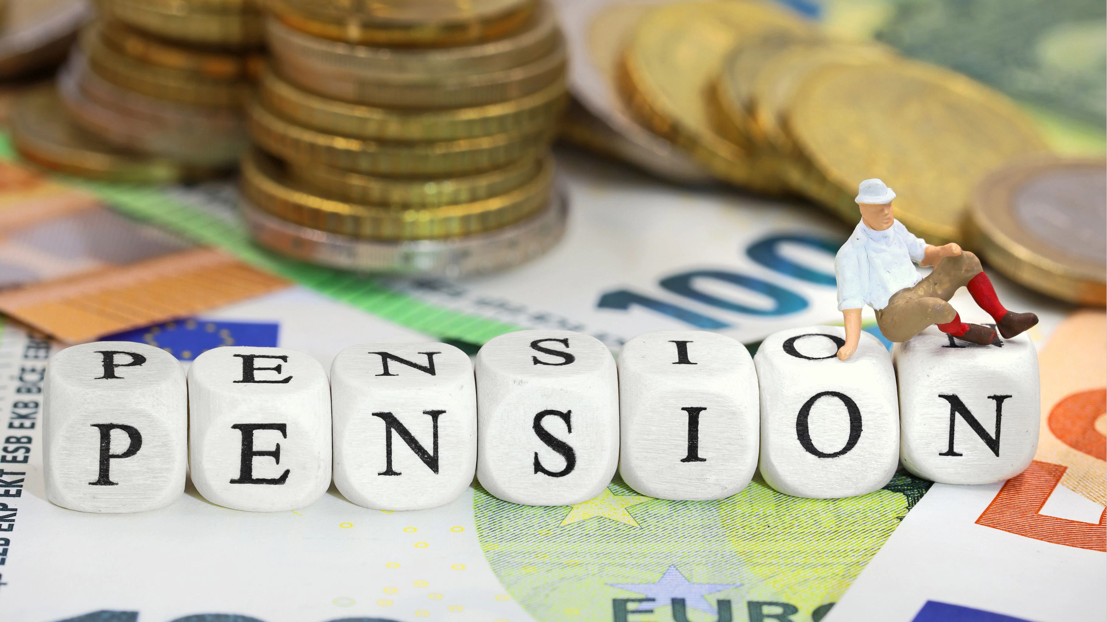 Neue Regeln: Tausende Pensionisten fallen 2027 um Hunderte Euro um.