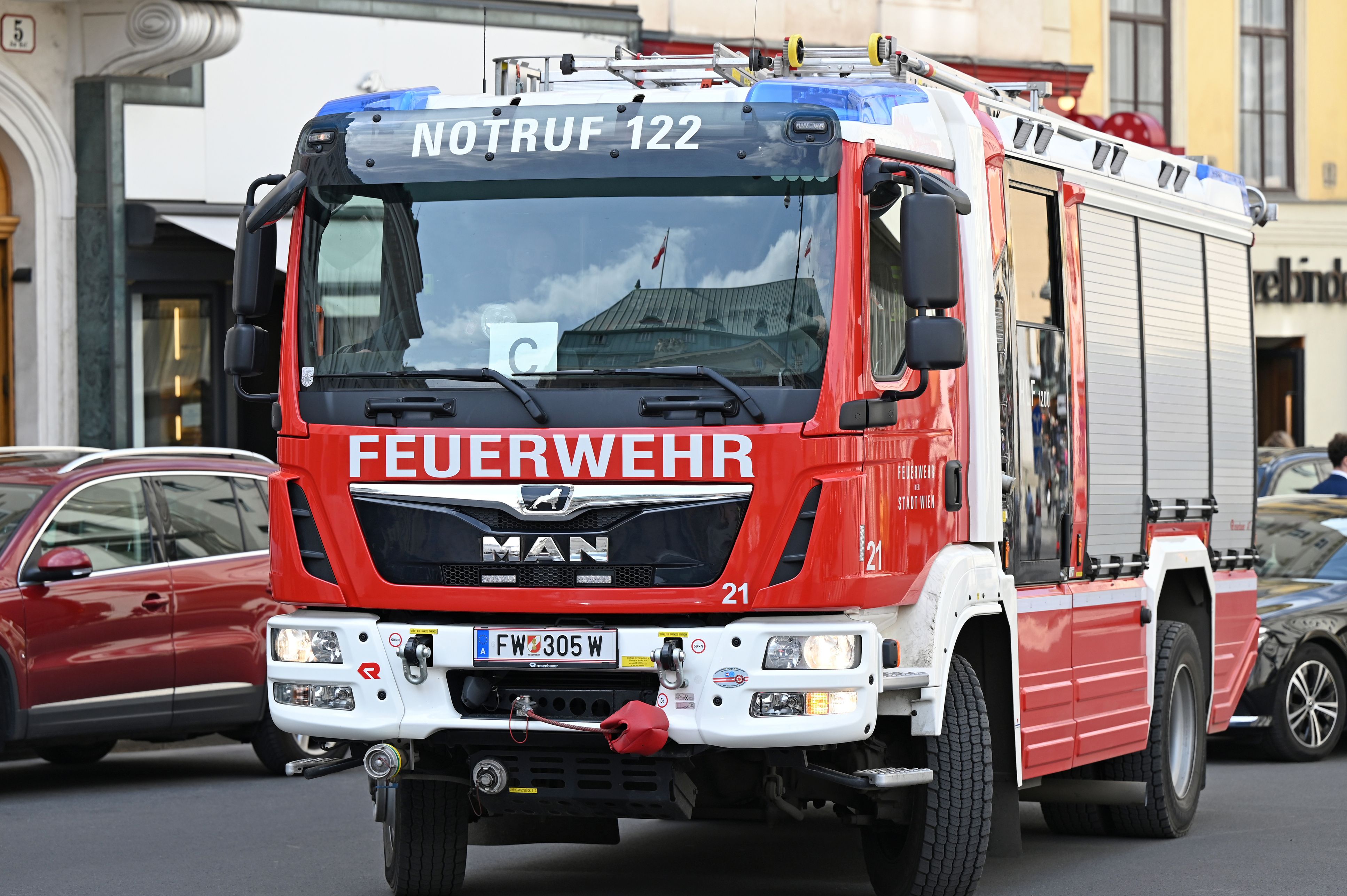 Bei einem Garagenbrand in Wien-Simmering ist am Sonntagabend ein Mann ums Leben gekommen. (Symbolbild)