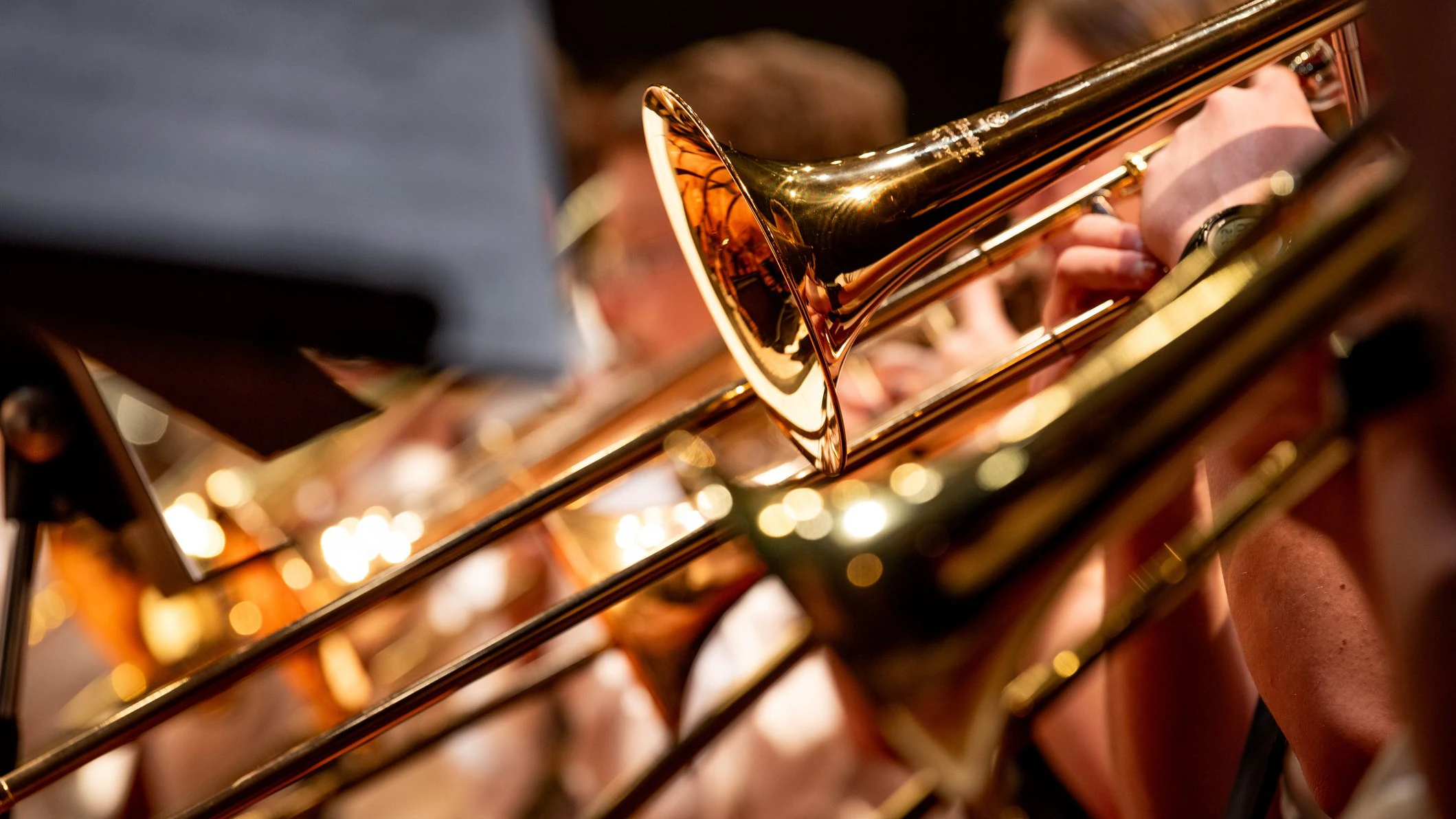 Heute.at - Musikkapellen spielten Marsch aus Nazi-Zeit