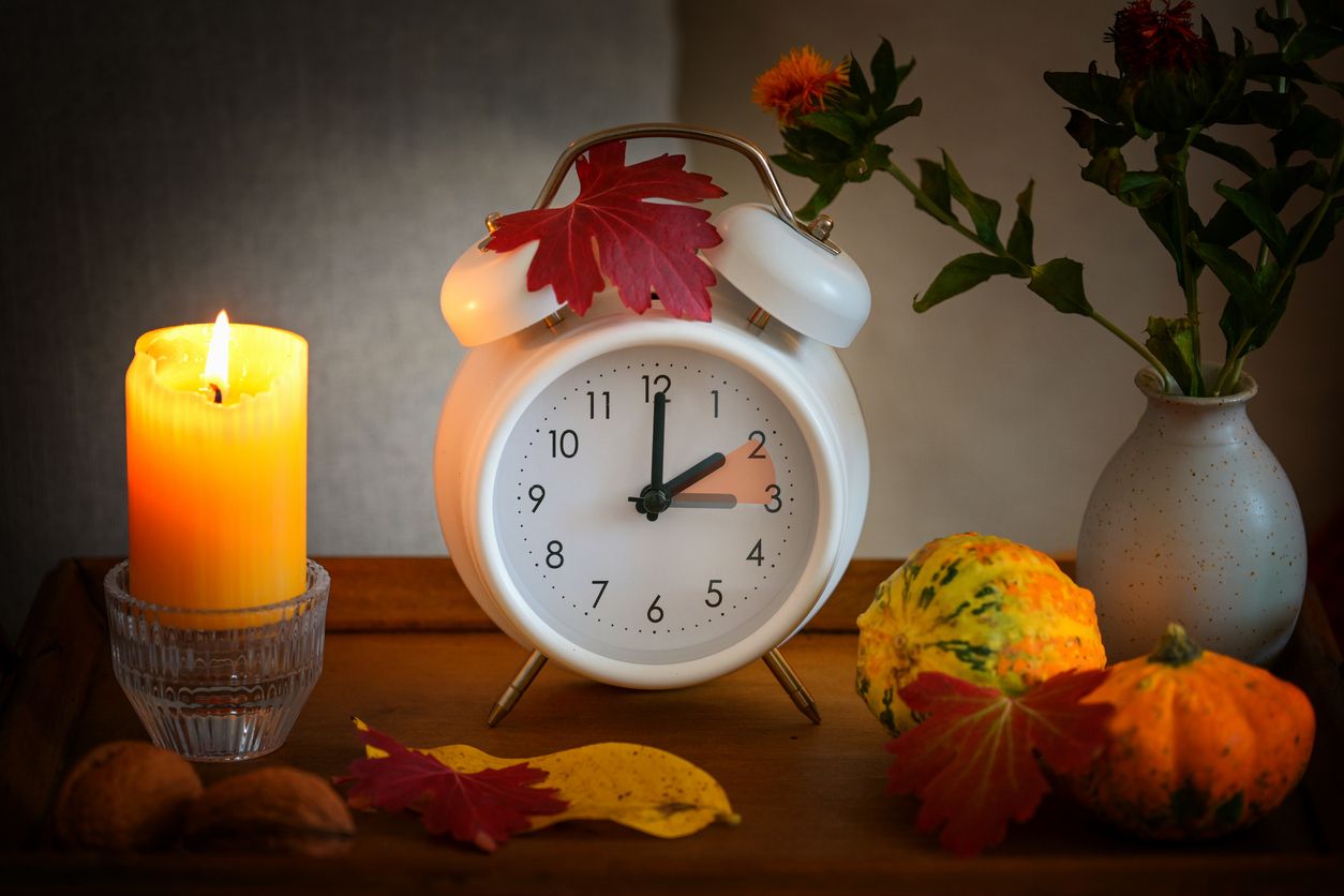 In der Nacht auf Sonntag wird die Uhr um eine Stunde zurückgedreht – wir dürfen eine Stunde länger schlafen. 