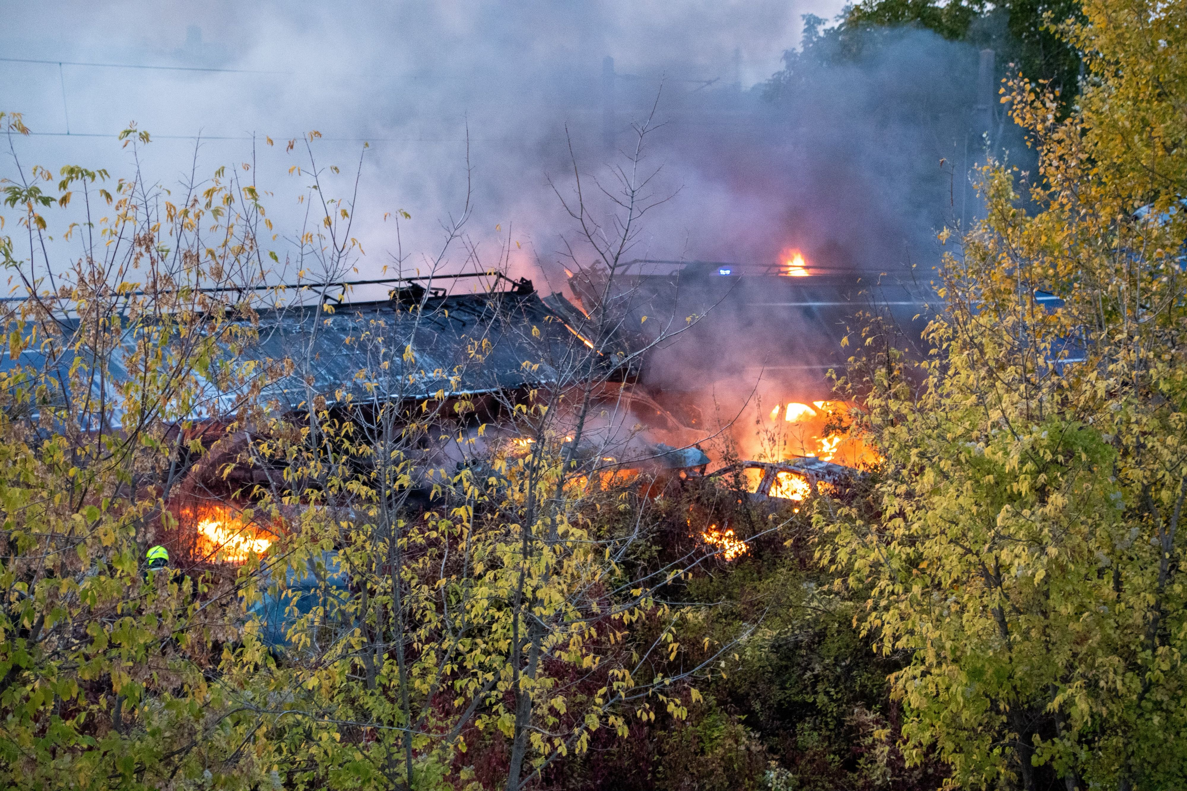 Feuerinferno beim Verschubbahnhof Kledering