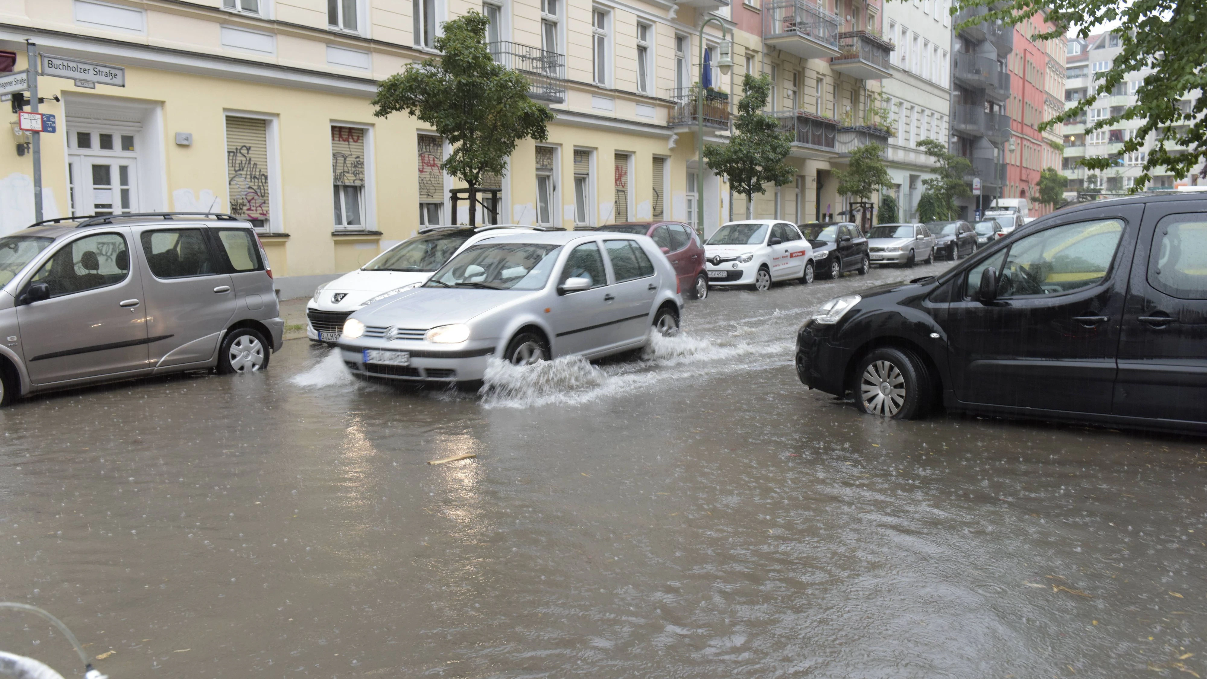 Wetter-Experten warnen vor großen Regenmengen.