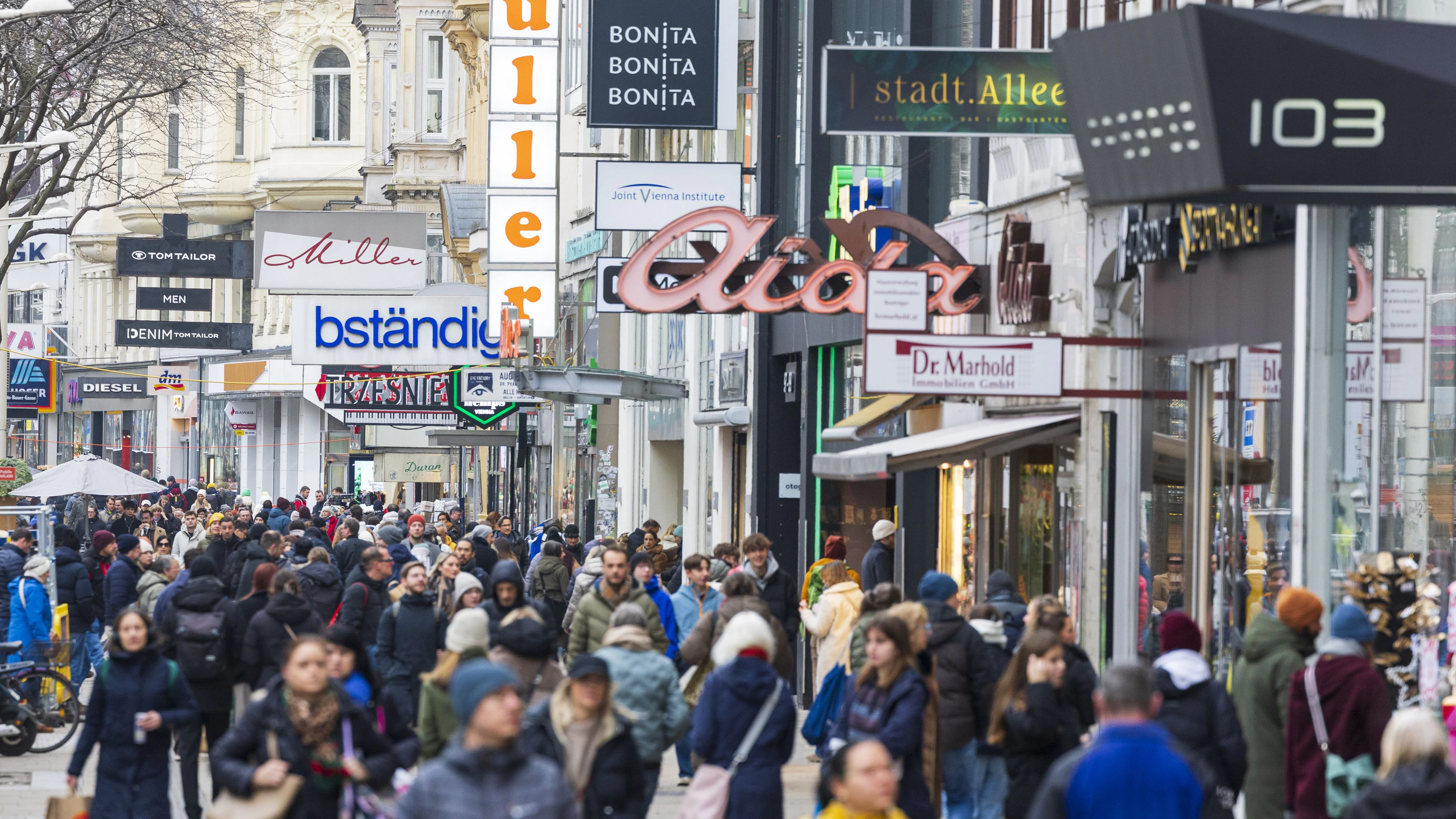 Werden die Öffnungszeiten in Österreich bald geändert?