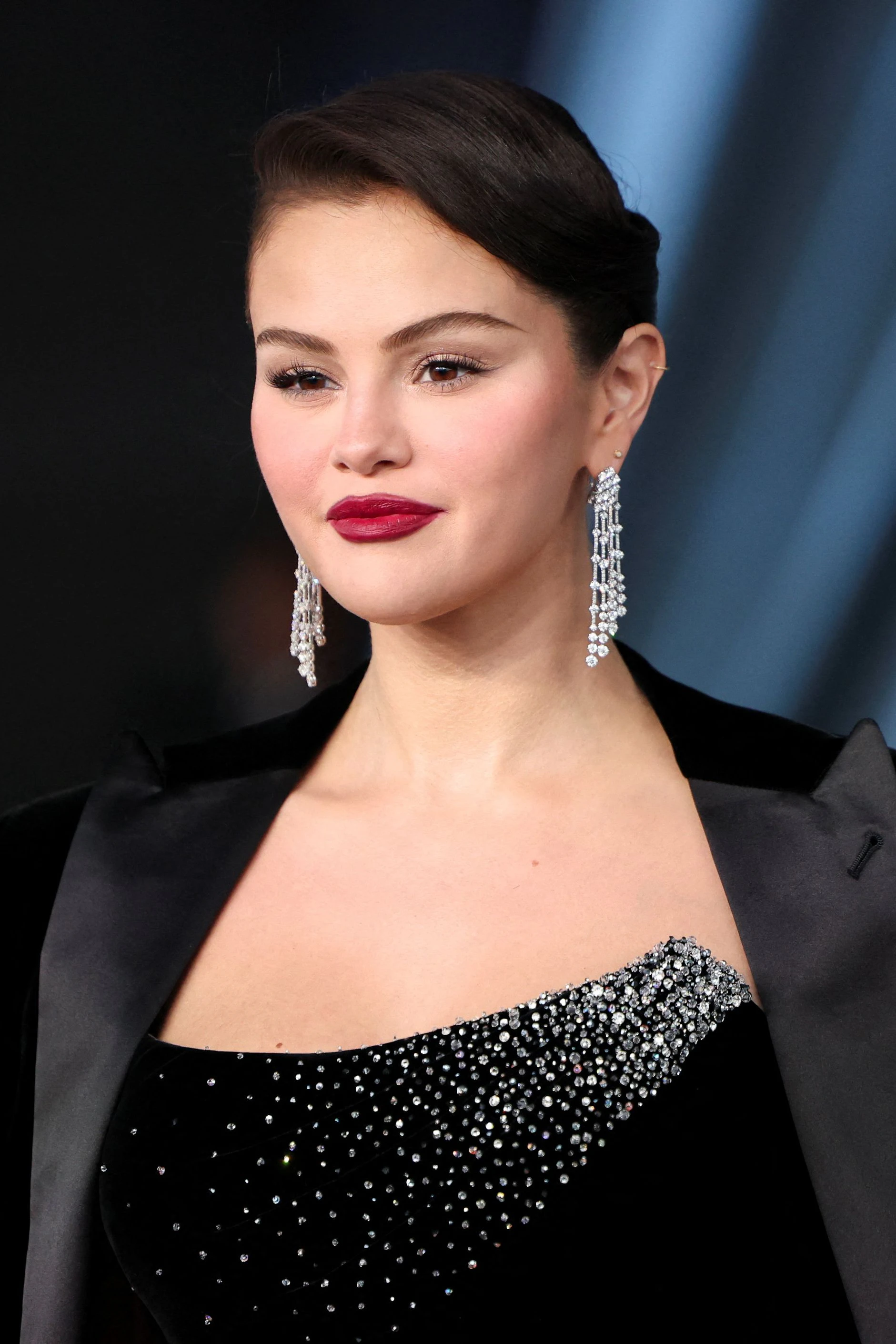 Macht mit einem dramatischen Appell auf Instagram die Folgen jahrelangen Vapens für ihre Stimme bekannt: die Sängerin und Schauspielerin Selena Gomez ("Only Murders in the Building")