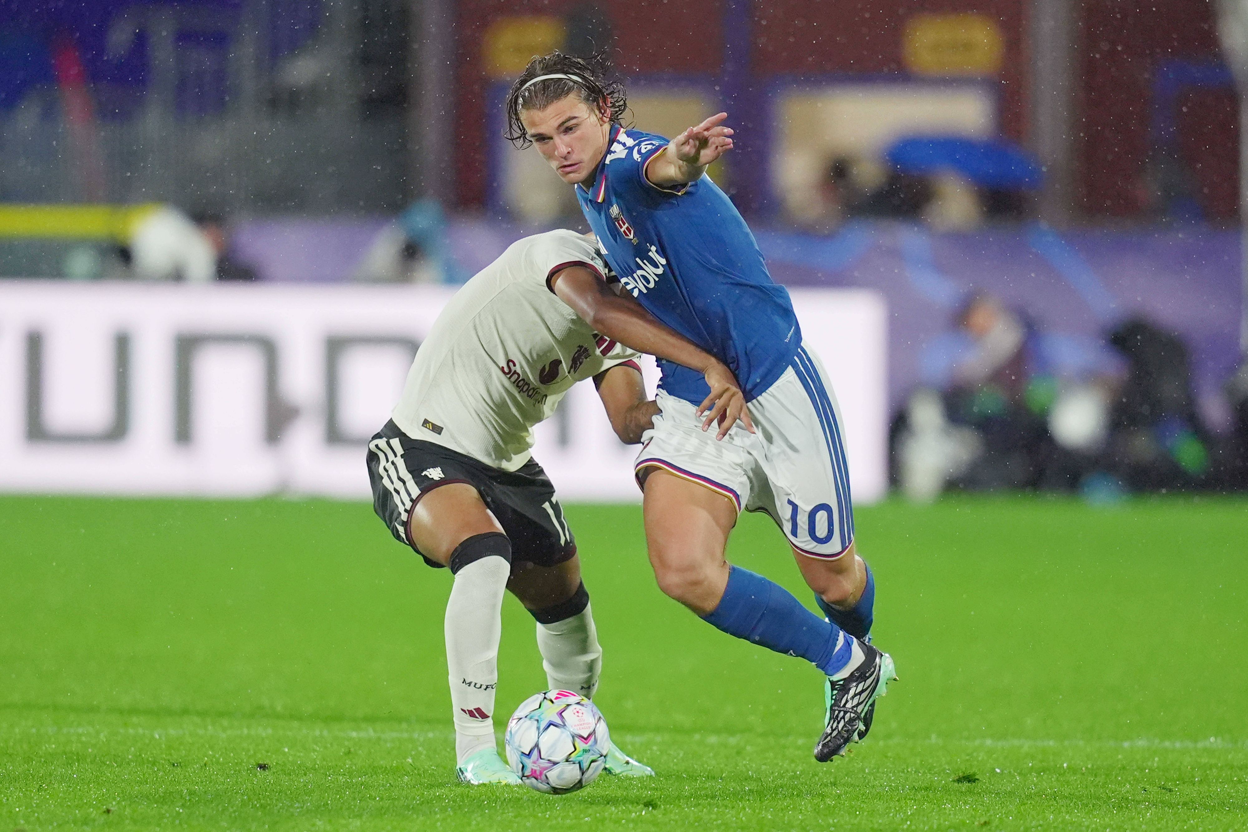 Como gegen United