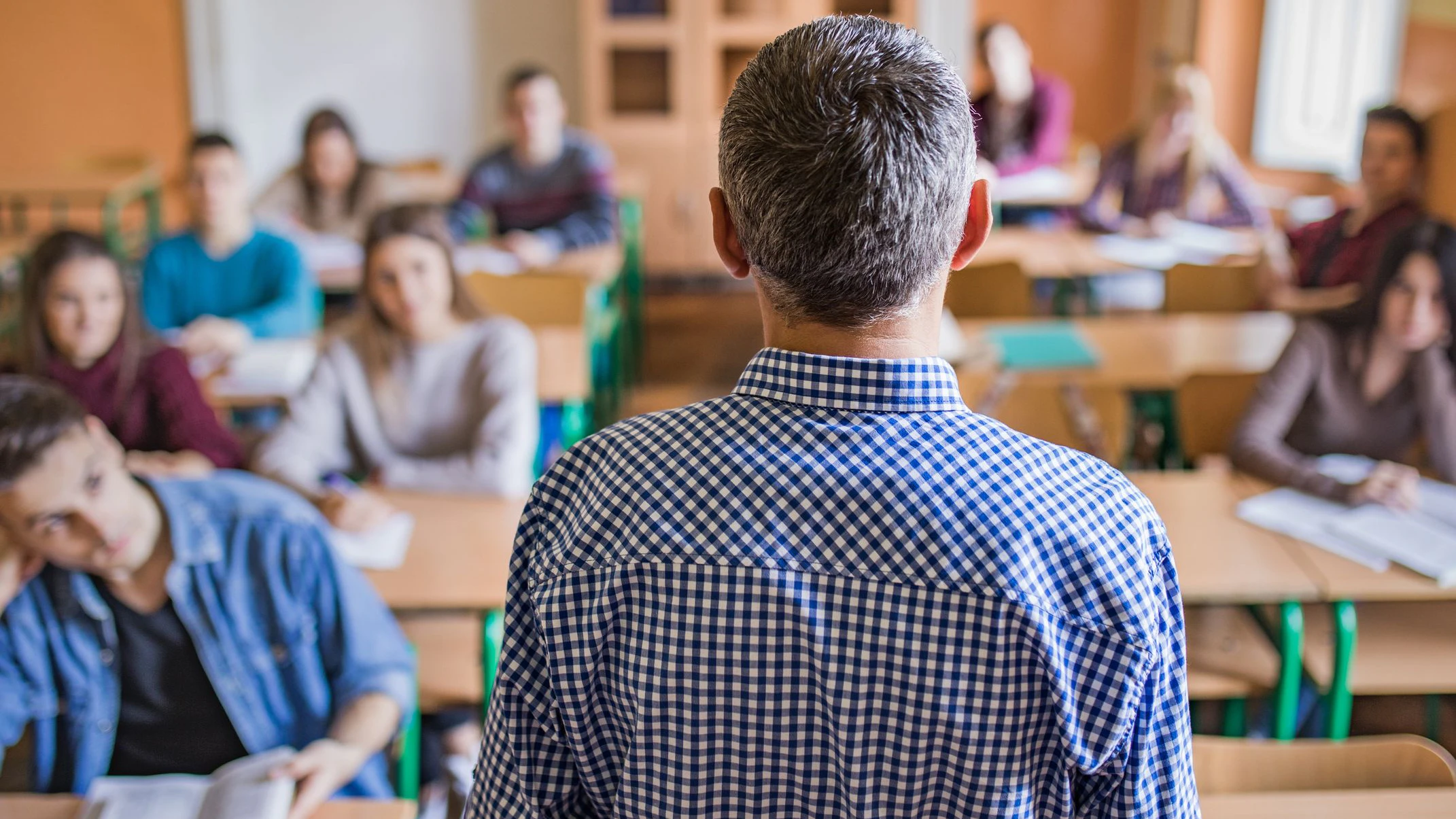 Heute.at - Fake-Lehrer unterrichtete 15 Jahre lang an Schule
