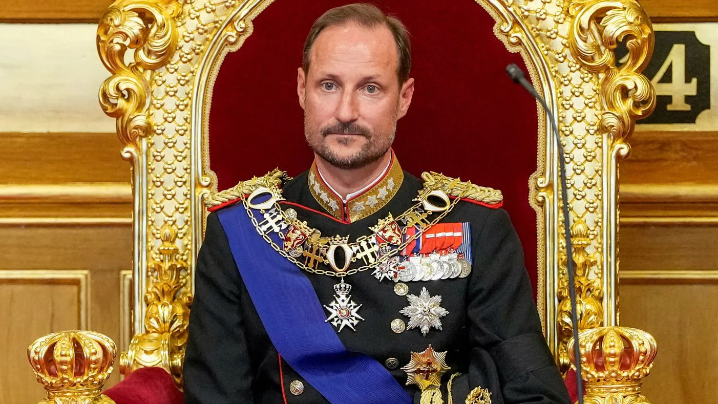 König Hakoon muss aktuell ohne seine Frau zu Terminen.