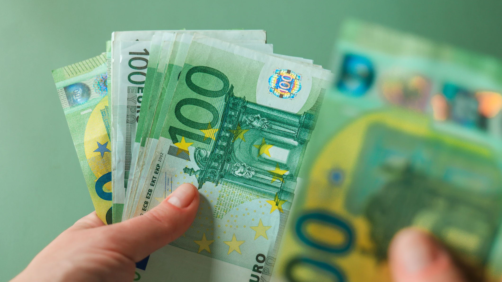 Einem Mann wurden nach seinem Tod 55.000 Euro gestohlen.