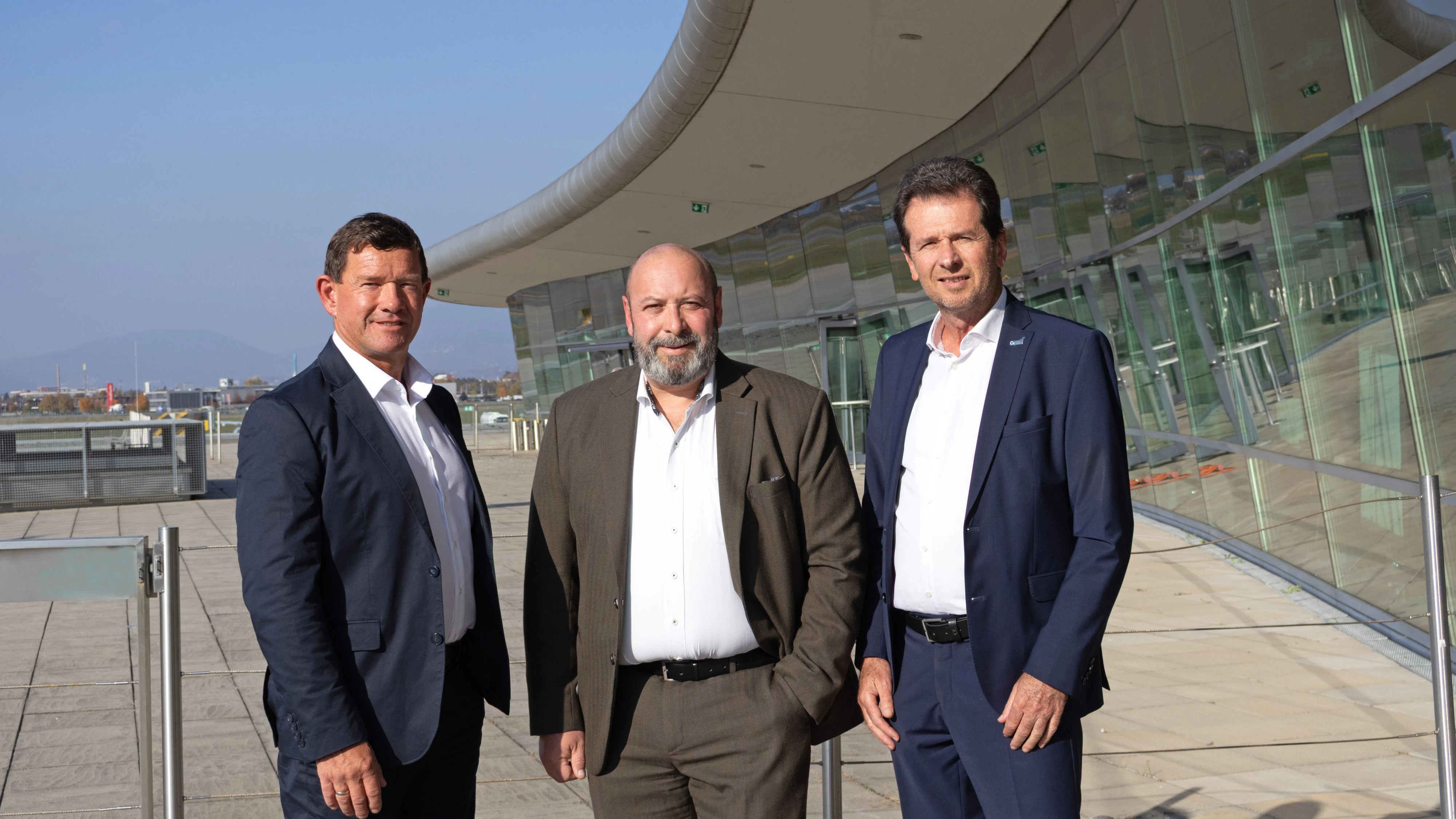 Jürgen Löschnig (Geschäftsführer Graz Airport), Mark Perz (Vorstandsdirektor Holding Graz), Wolfgang Grimus (Geschäftsführer Graz Airport)