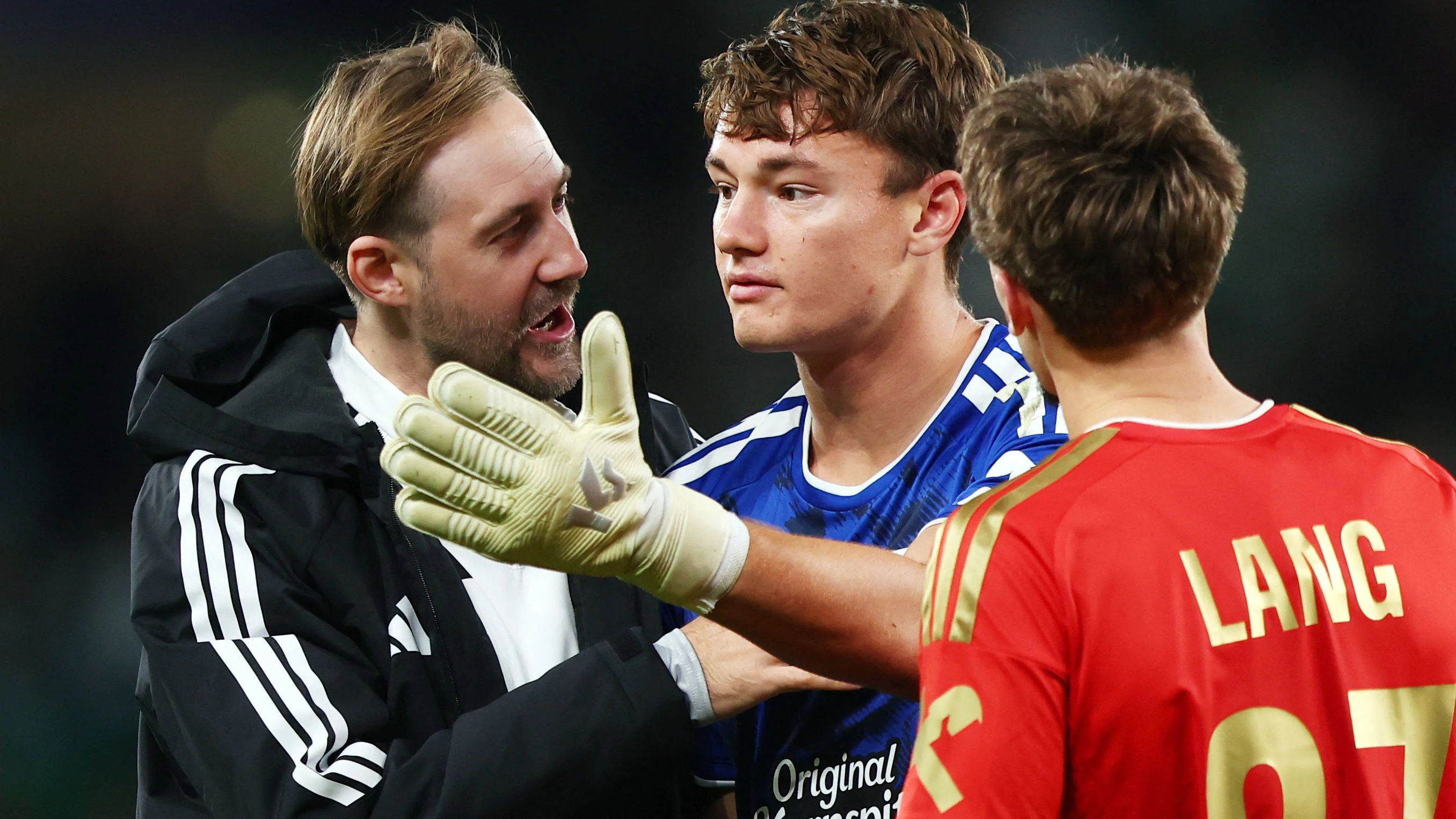 Lukas Jungwirth musste nach einer Behandlungspause ausgewechselt werden.
