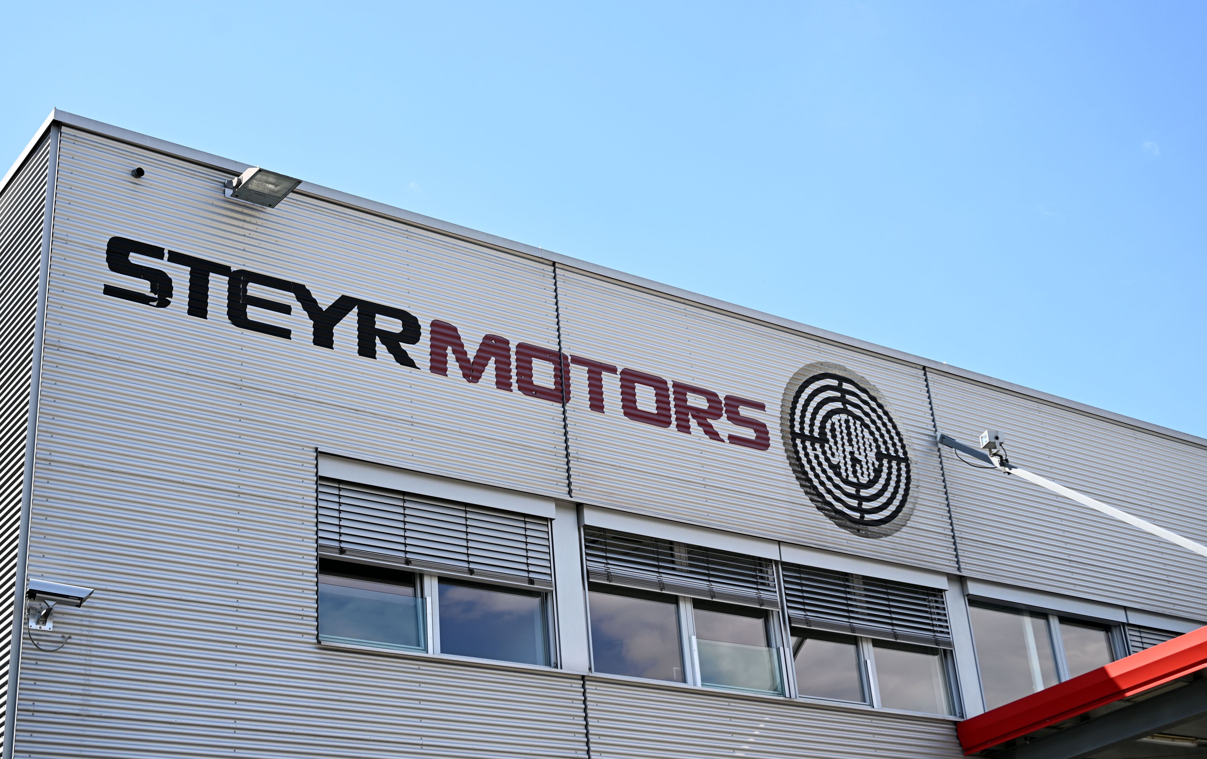 Heute.at - Rüstungsgeschäft treibt Steyr Motors an