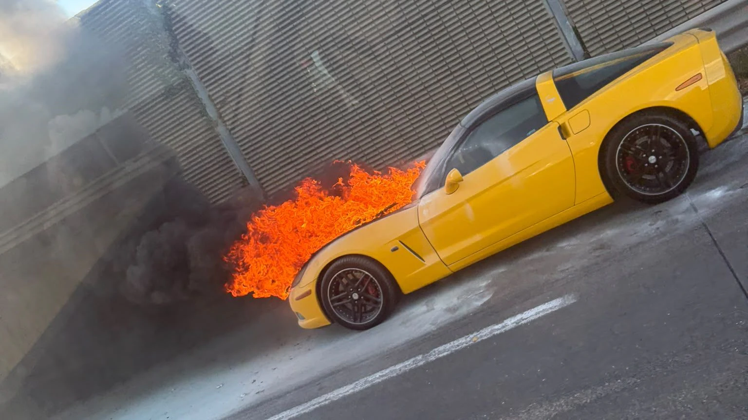 Die Corvette brannte bei der Probefahrt ab.